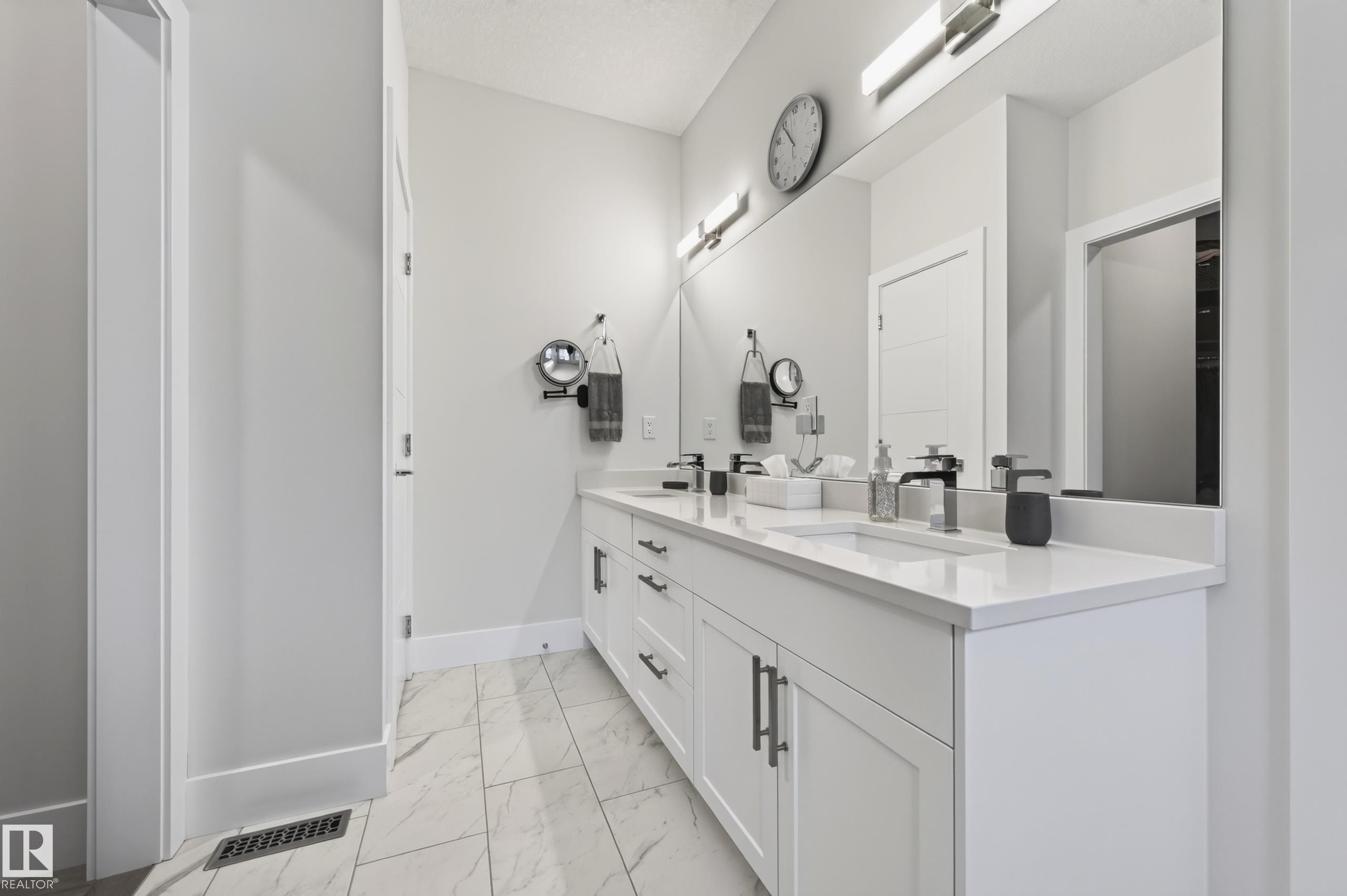 91 Harvest Crescent, Ardrossan, AB - Indoor Photo Showing Bathroom