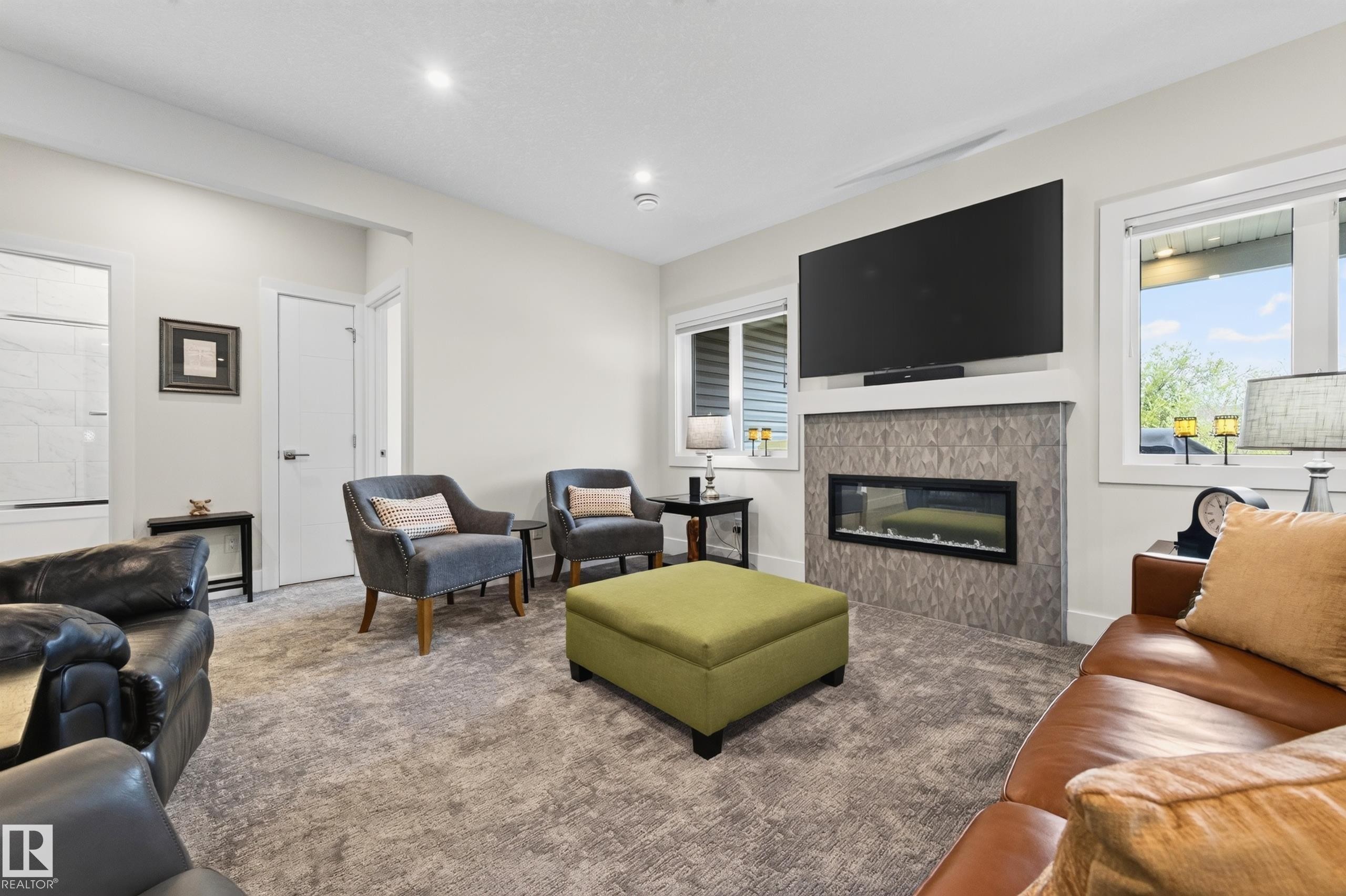 91 Harvest Crescent, Ardrossan, AB - Indoor Photo Showing Living Room With Fireplace