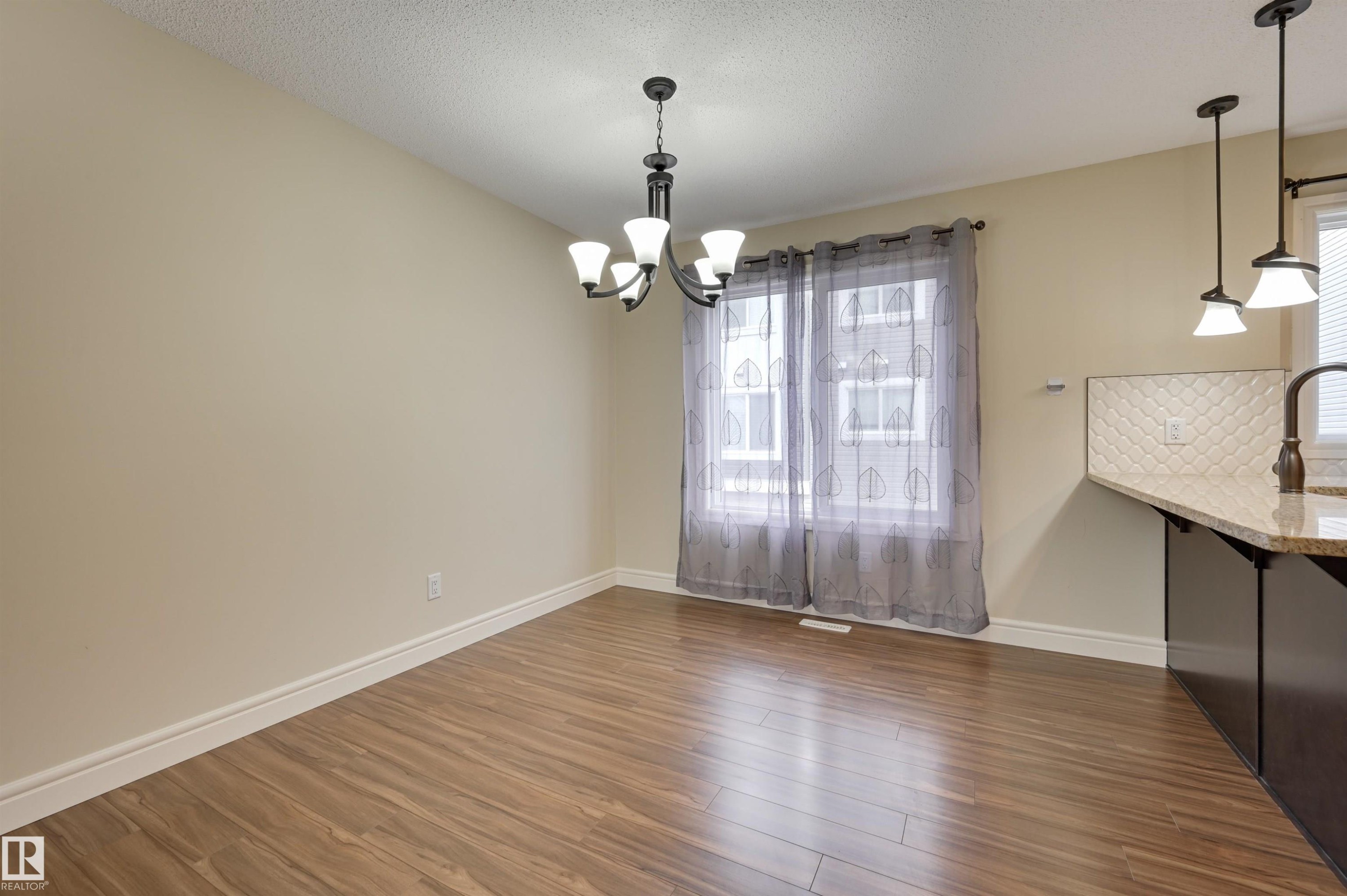 #57 330 Bulyea Rd Nw, Edmonton, AB - Indoor
