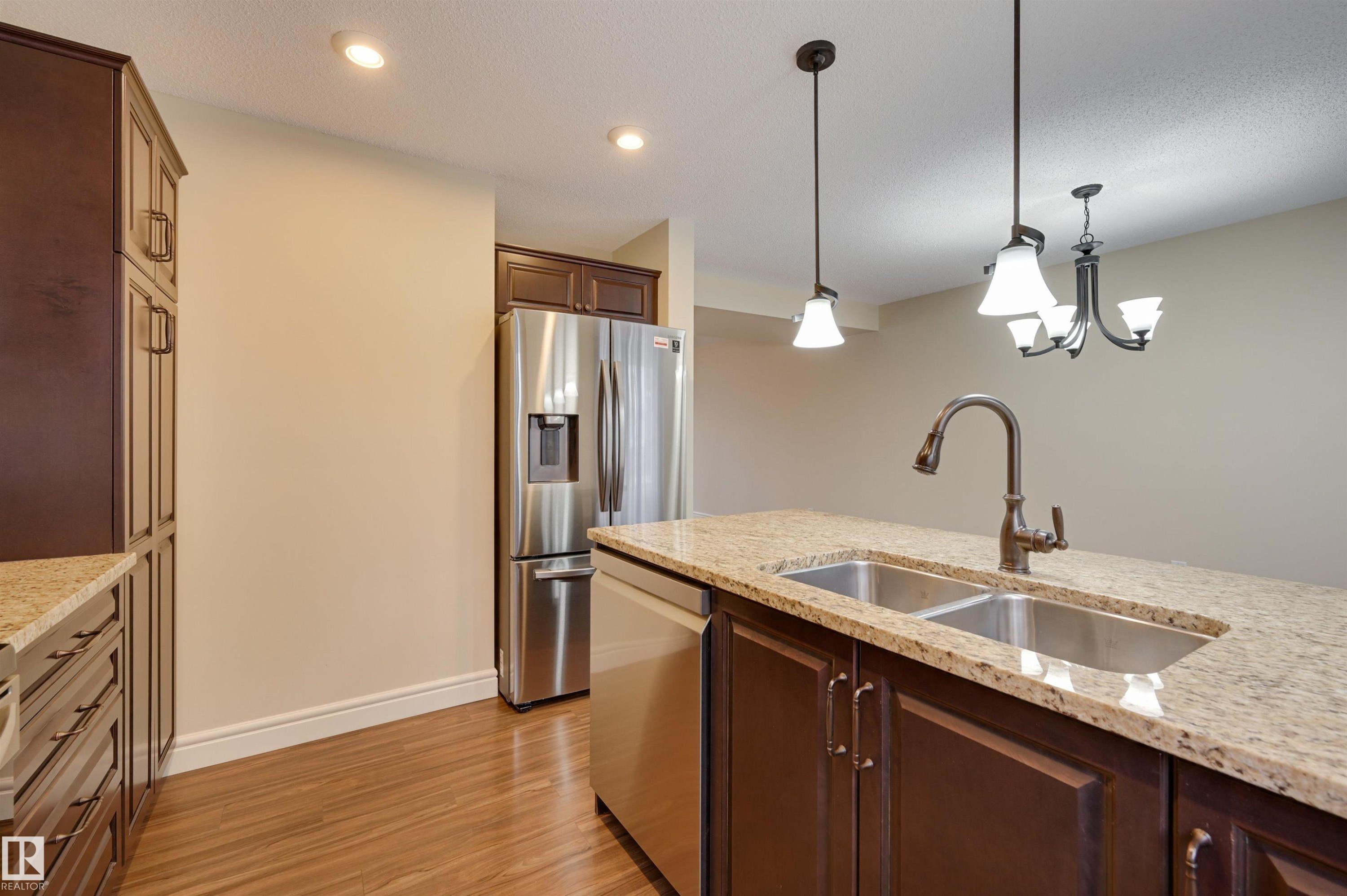 #57 330 Bulyea Rd Nw, Edmonton, AB - Indoor Photo Showing Kitchen With Stainless Steel Kitchen With Double Sink With Upgraded Kitchen
