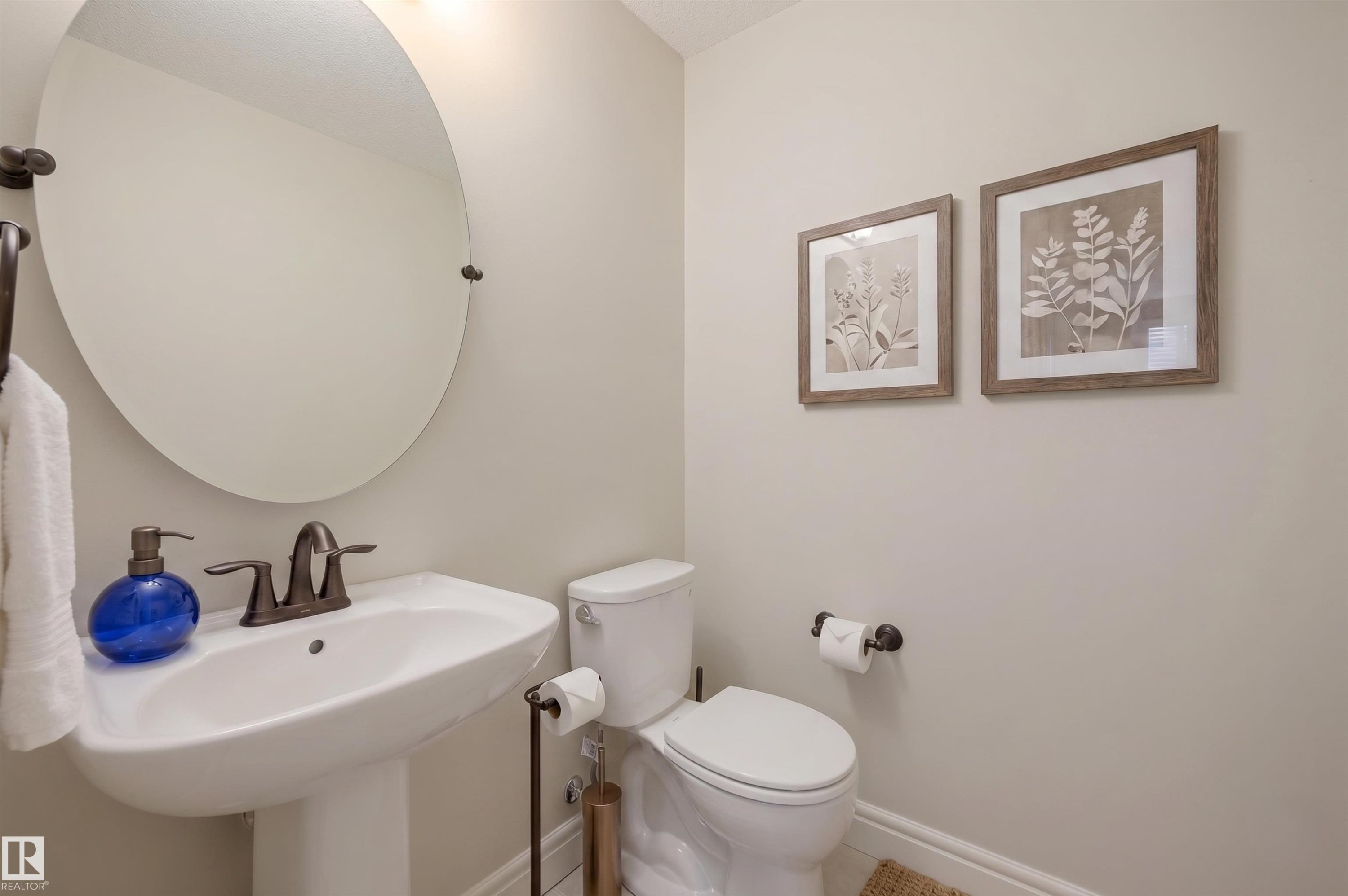 #57 330 Bulyea Rd Nw, Edmonton, AB - Indoor Photo Showing Bathroom