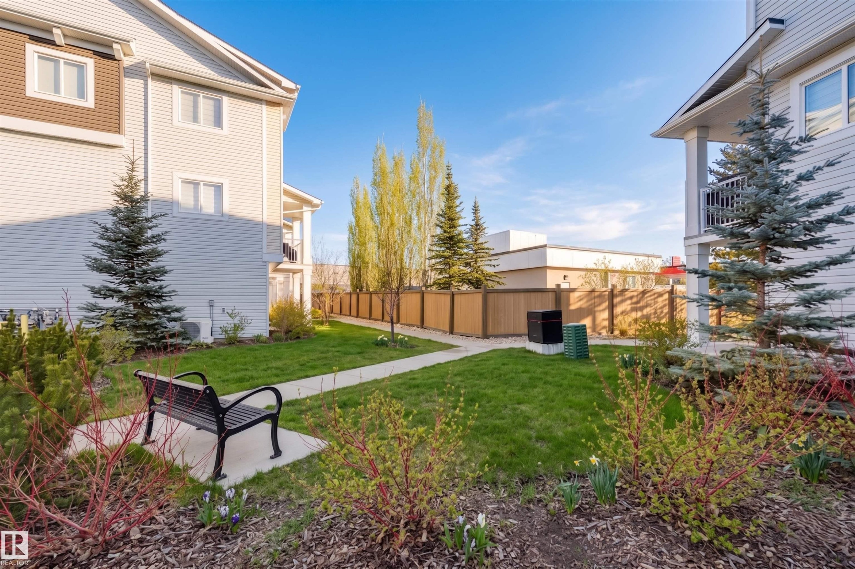 #57 330 Bulyea Rd Nw, Edmonton, AB - Outdoor