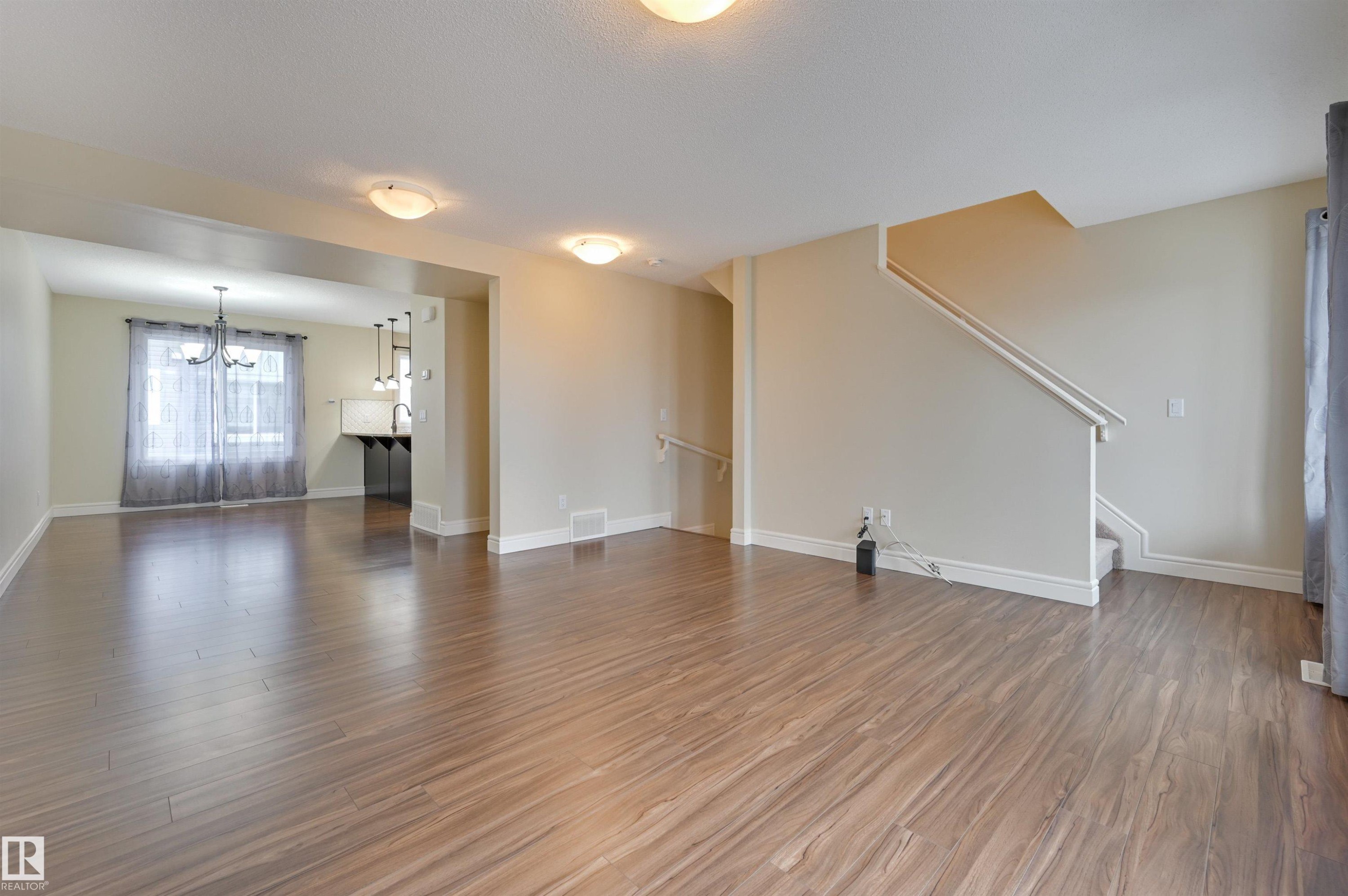 #57 330 Bulyea Rd Nw, Edmonton, AB - Indoor