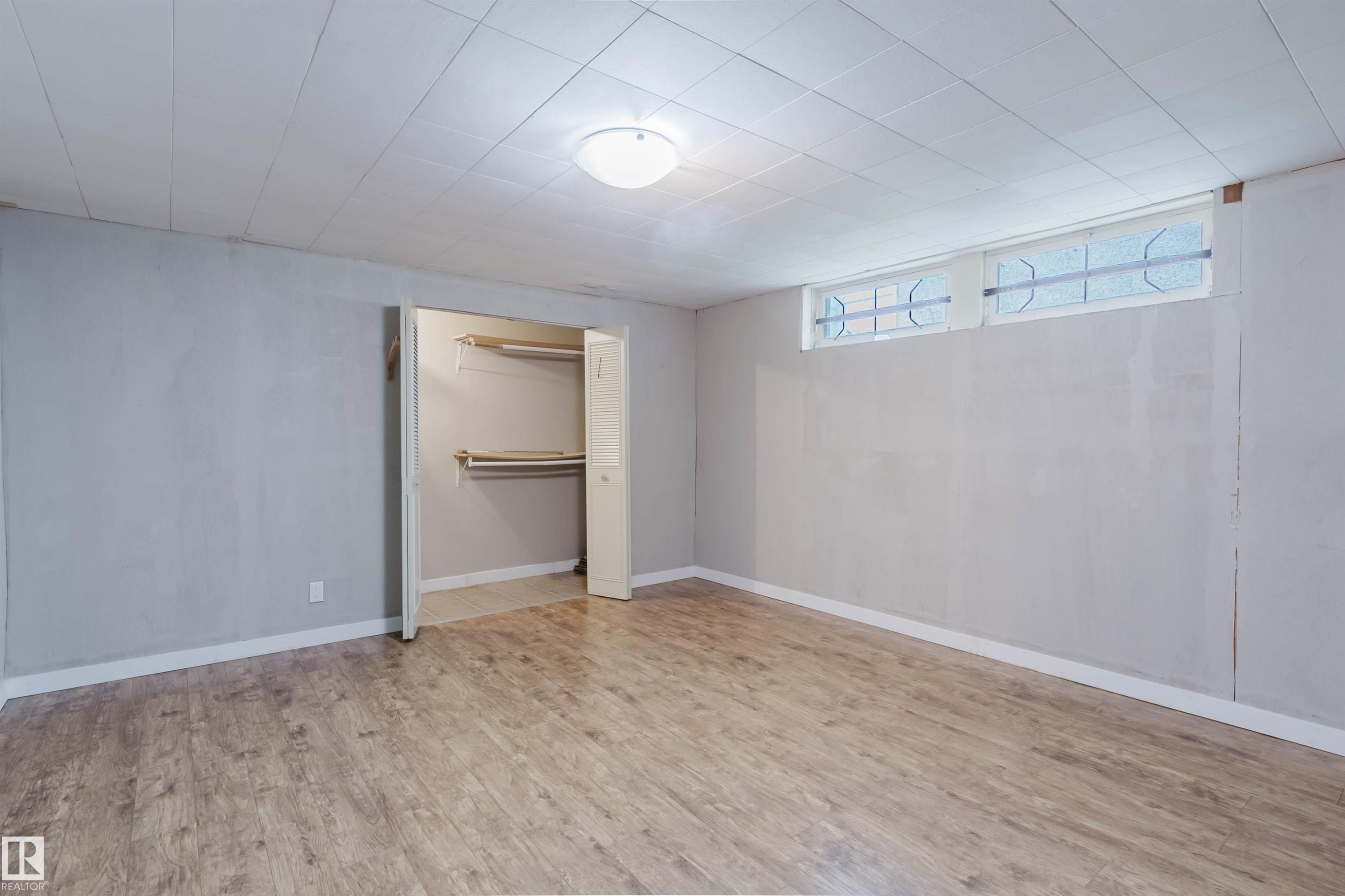 11420 46 Avenue Nw, Edmonton, AB - Indoor Photo Showing Other Room