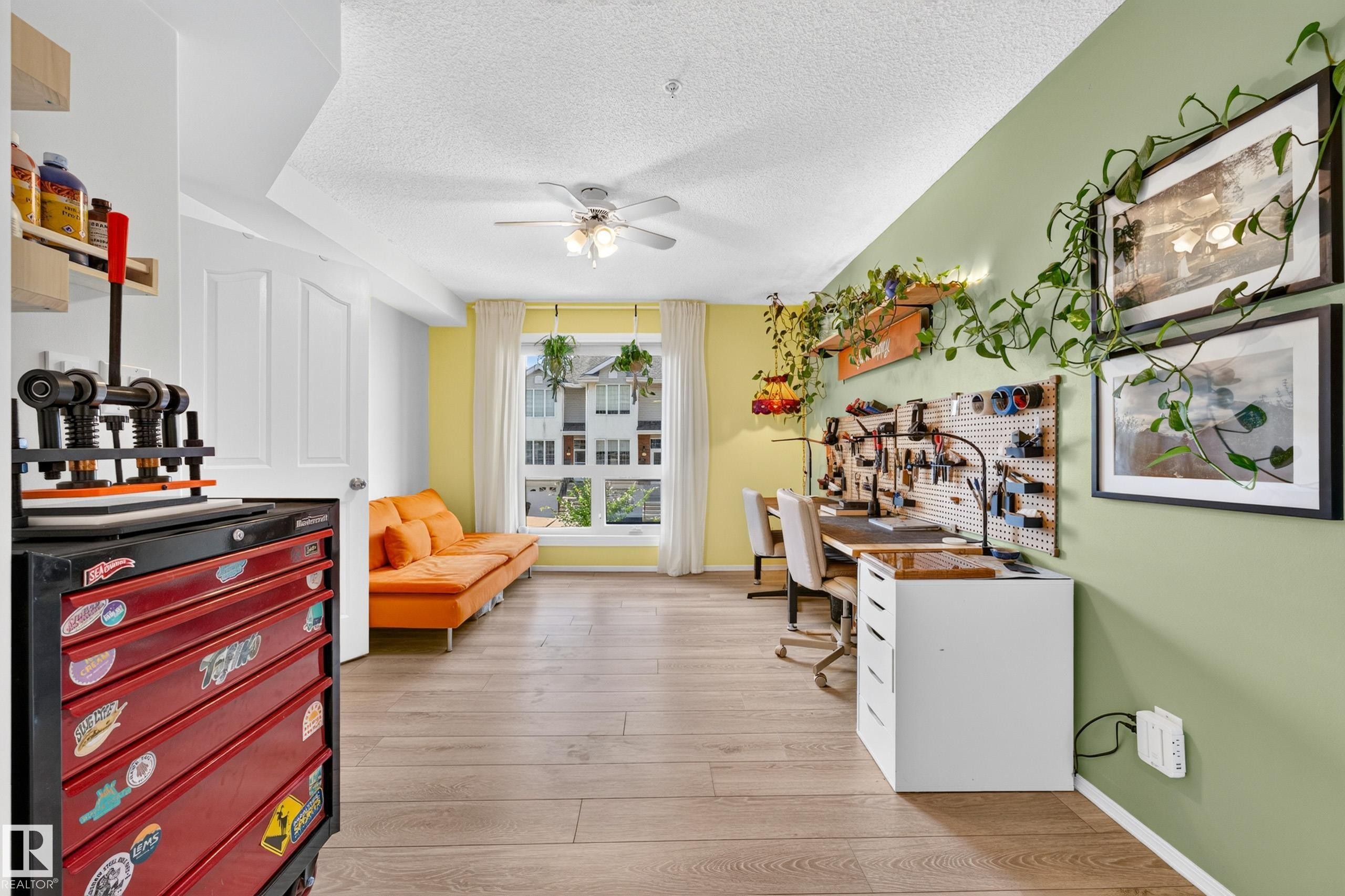 #206 7839 96 St Nw, Edmonton, AB - Indoor Photo Showing Other Room