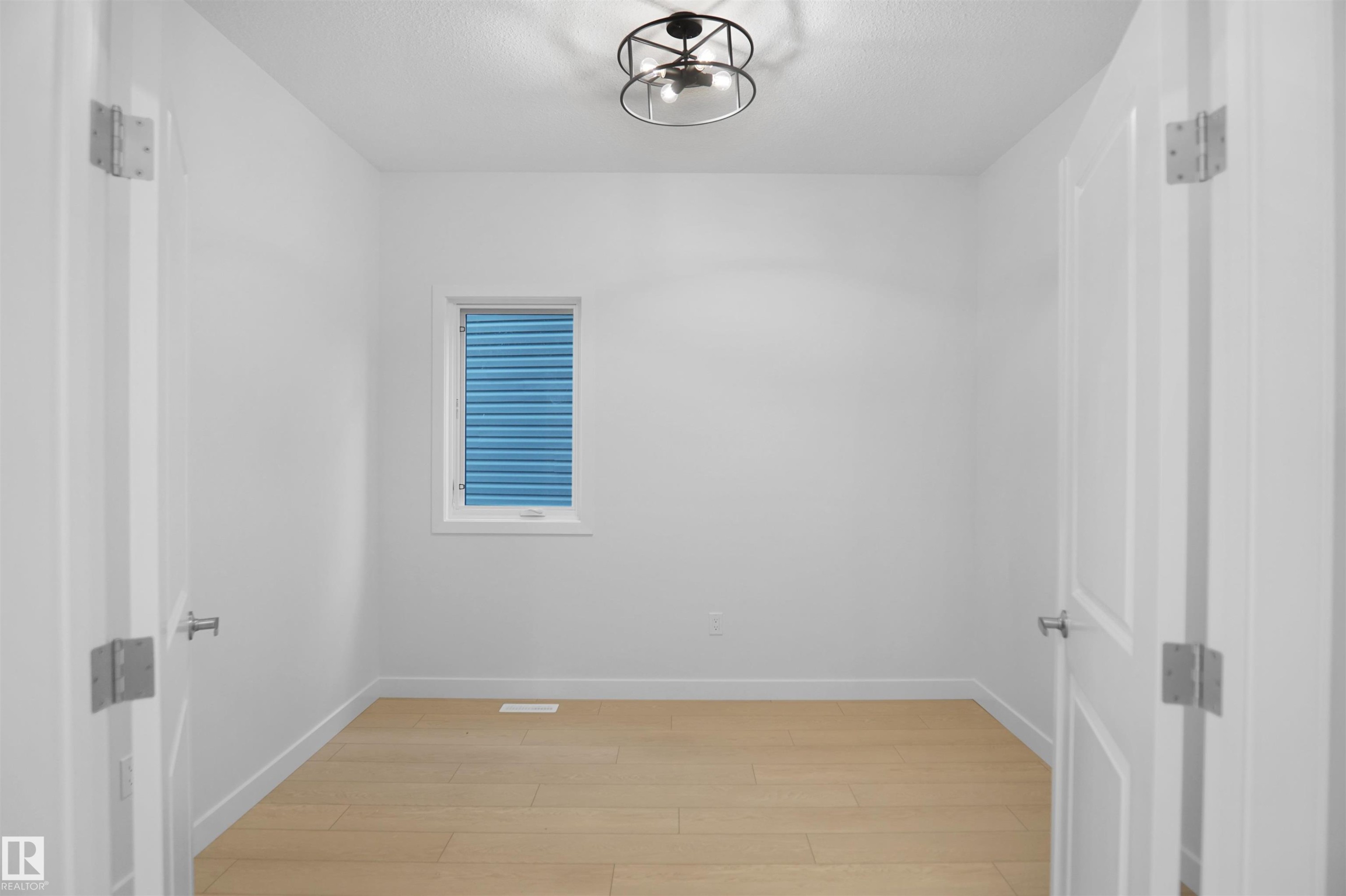 2204 194 Street Nw, Edmonton, AB - Indoor Photo Showing Other Room