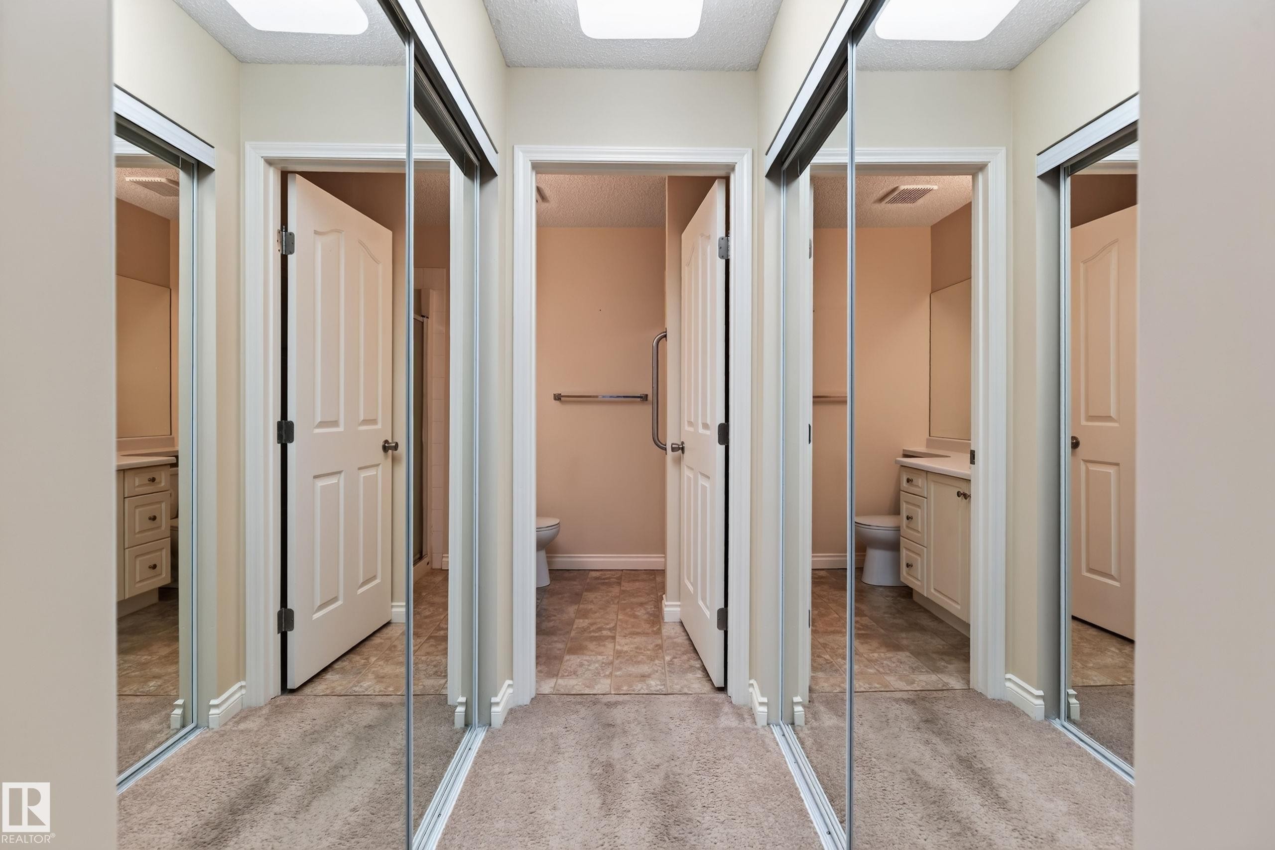 #101 911 Rabbit Hill Rd Nw, Edmonton, AB - Indoor Photo Showing Other Room