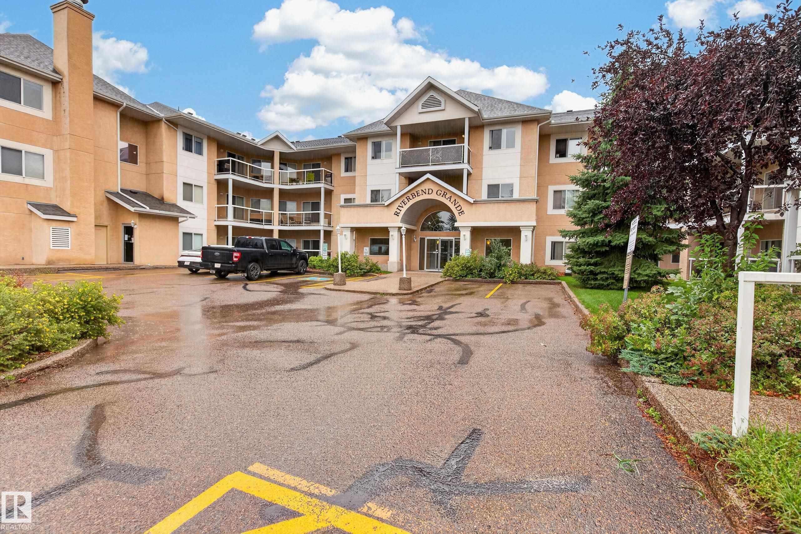 #101 911 Rabbit Hill Rd Nw, Edmonton, AB - Outdoor With Facade