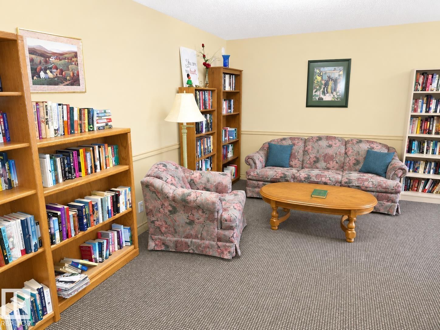 #101 911 Rabbit Hill Rd Nw, Edmonton, AB - Indoor