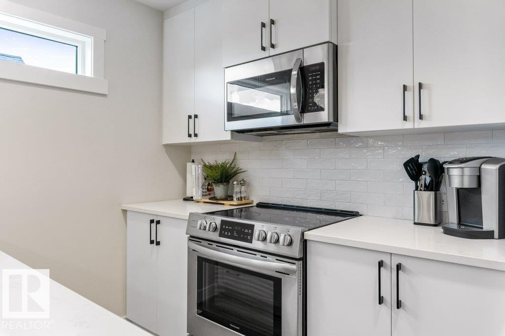 13 Jennifer Crescent, St. Albert, AB - Indoor Photo Showing Kitchen