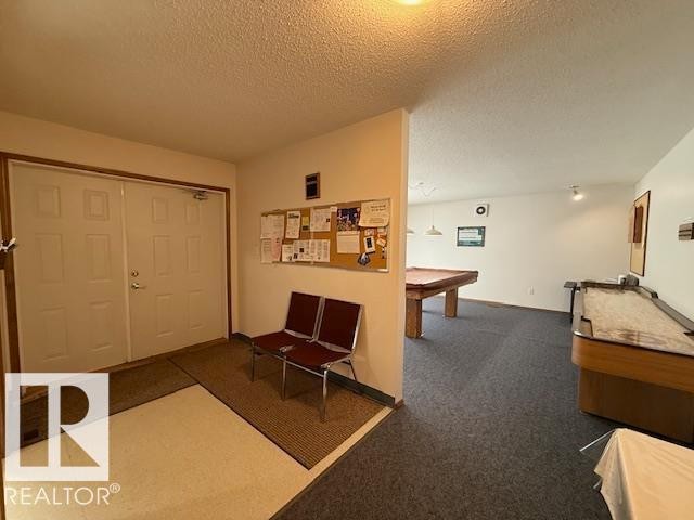 4717 25 Avenue Nw, Edmonton, AB - Indoor Photo Showing Other Room