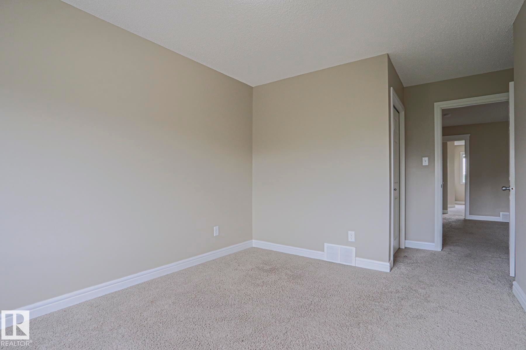 1456 33B Street Nw, Edmonton, AB