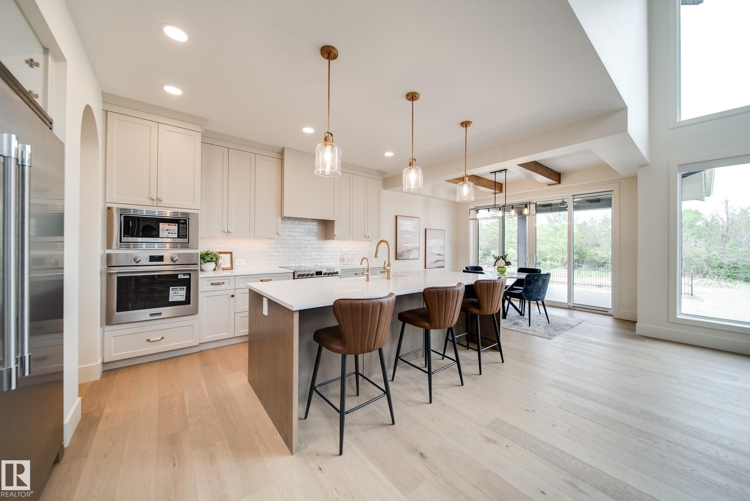 95 Jubilation Drive, St. Albert, AB - Indoor Photo Showing Kitchen With Upgraded Kitchen