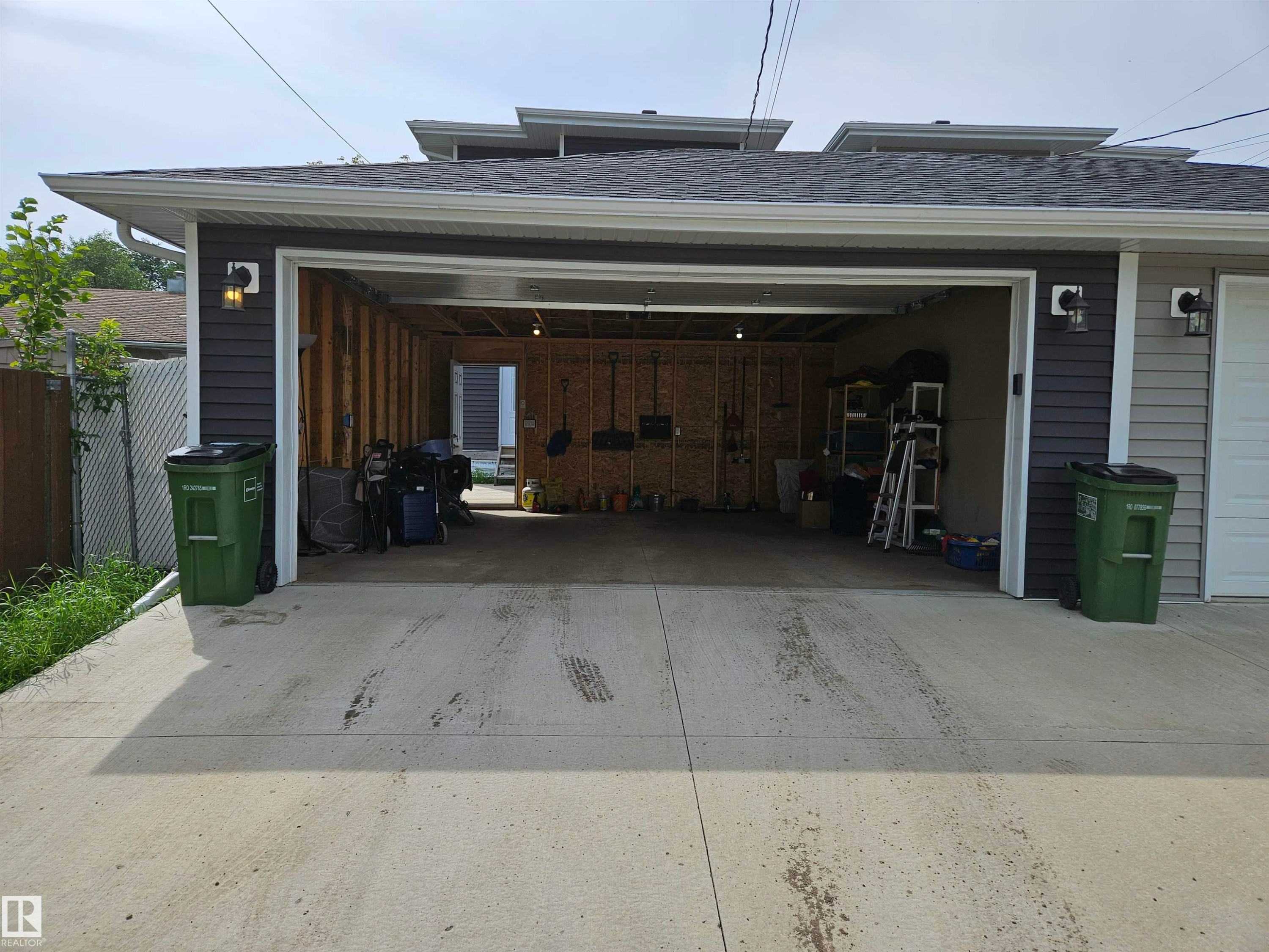 Additional content - 15212 98 Avenue Nw, Edmonton, AB - Outdoor With Exterior