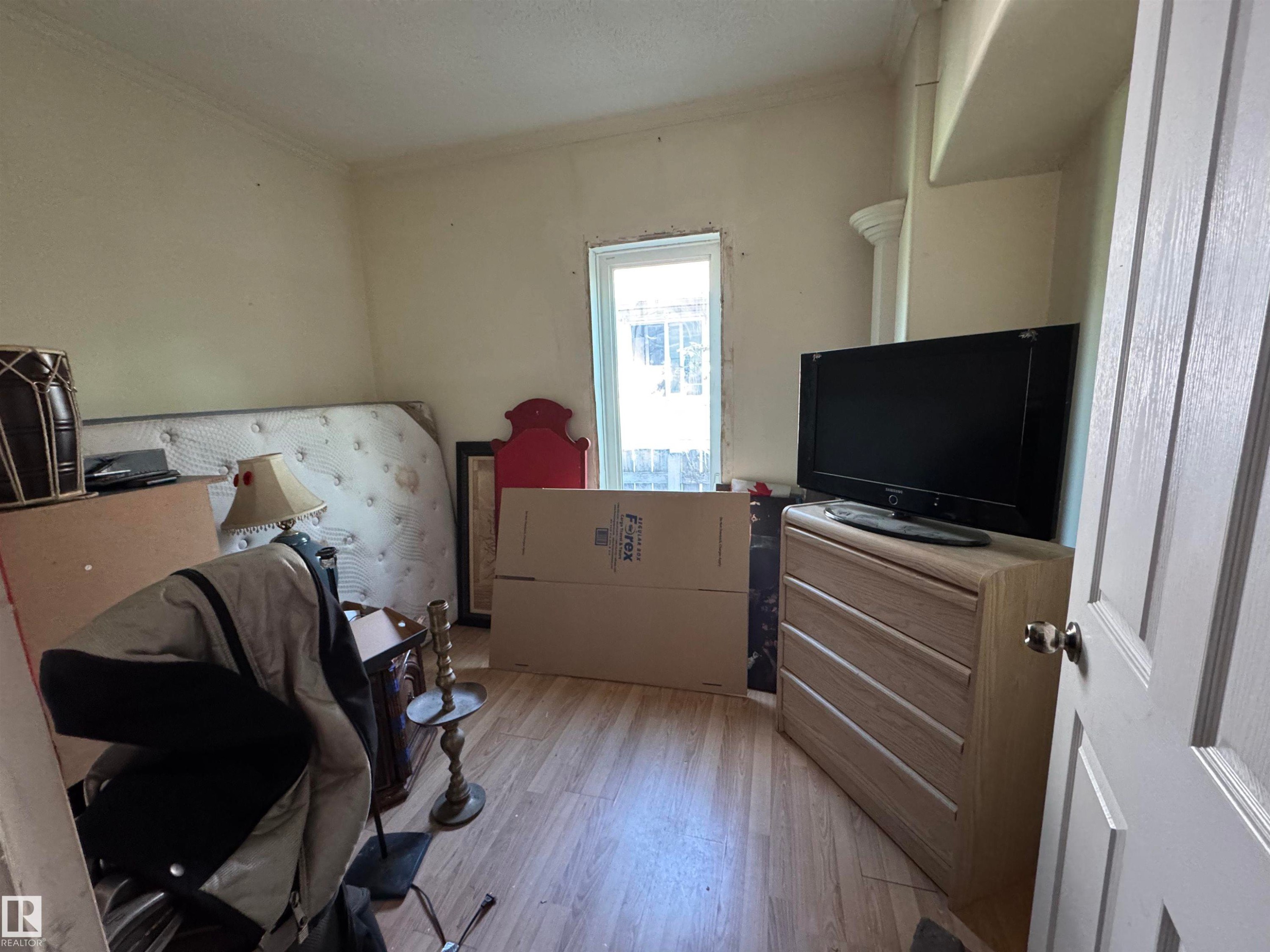 Additional content - 11147 97 Street Nw, Edmonton, AB - Indoor Photo Showing Office