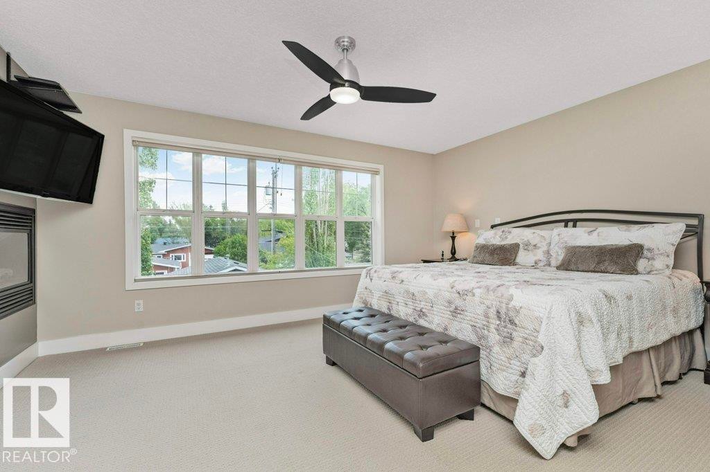 11009 131 Street Nw, Edmonton, AB - Indoor Photo Showing Bedroom