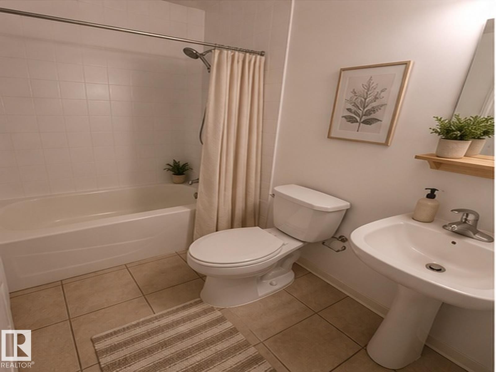 #807 10024 Jasper Av Nw, Edmonton, AB - Indoor Photo Showing Bathroom