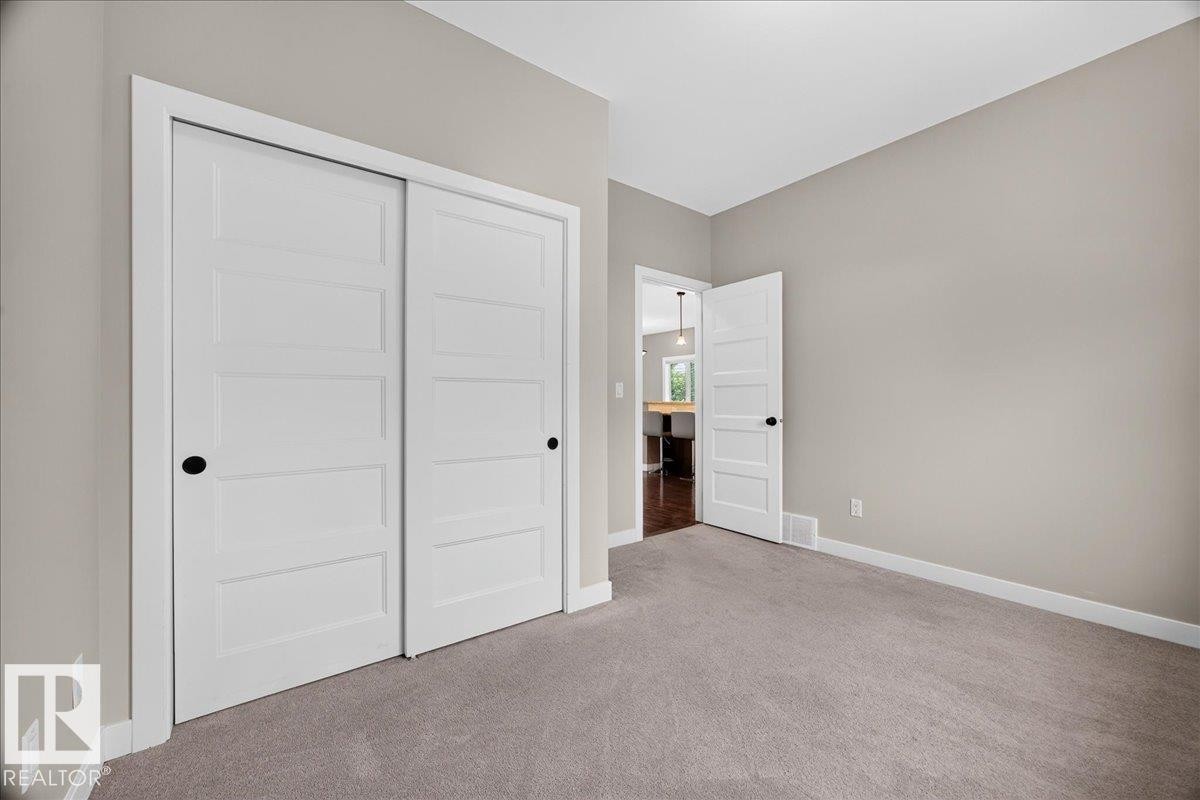 12126 47 Street Nw, Edmonton, AB - Indoor Photo Showing Other Room