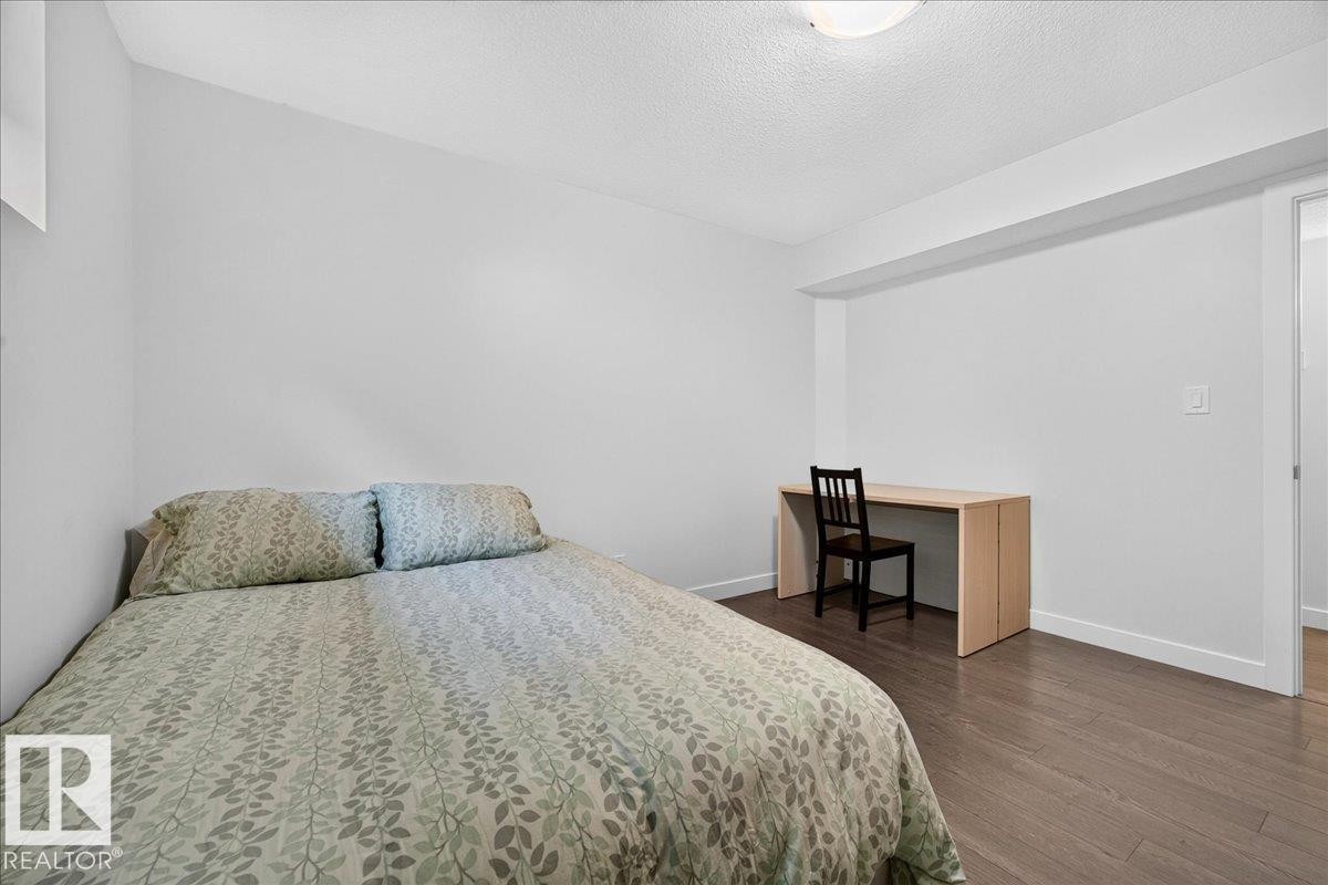 12126 47 Street Nw, Edmonton, AB - Indoor Photo Showing Bedroom