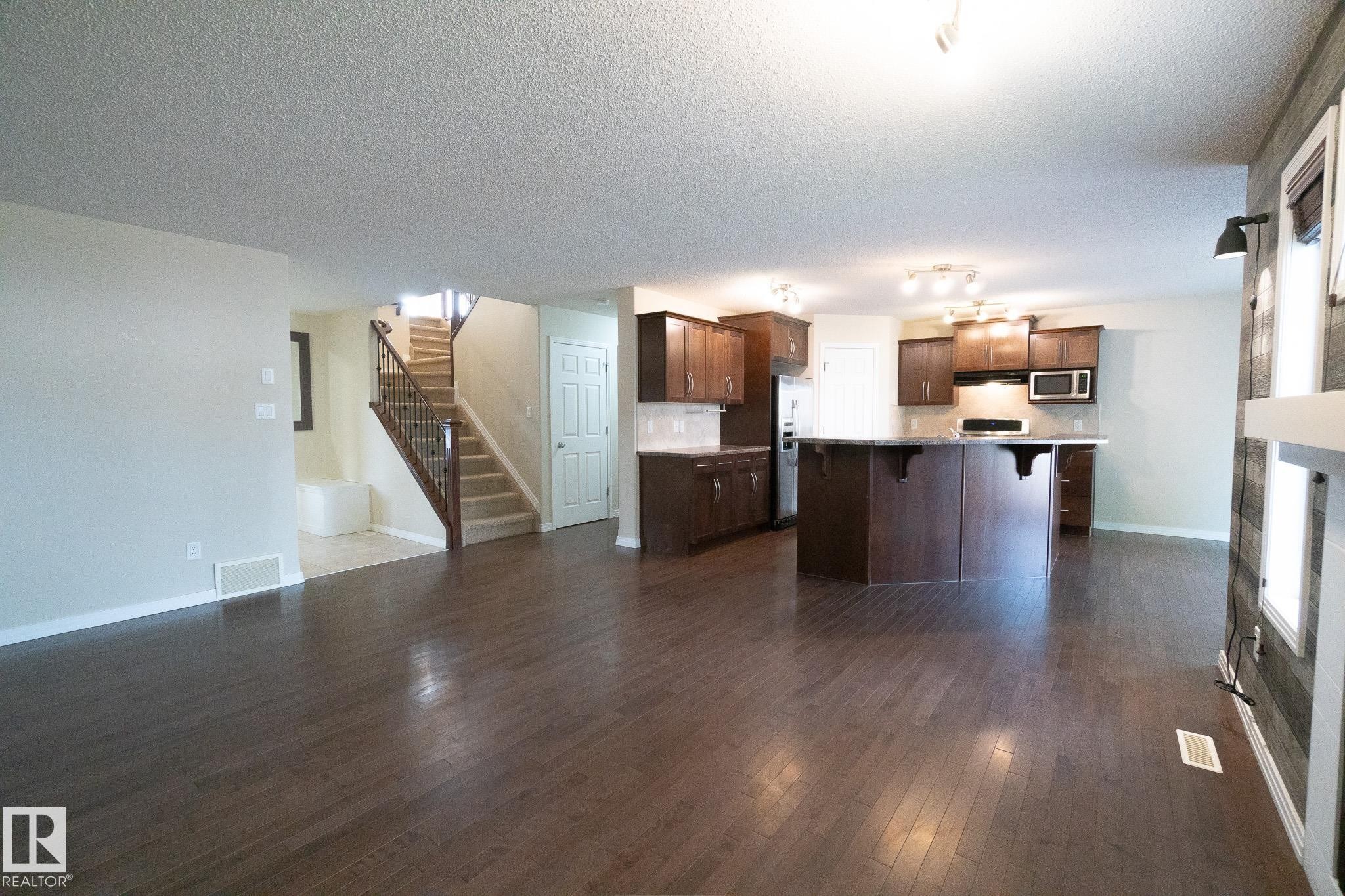 632 60 Street Sw, Edmonton, AB - Indoor With Fireplace