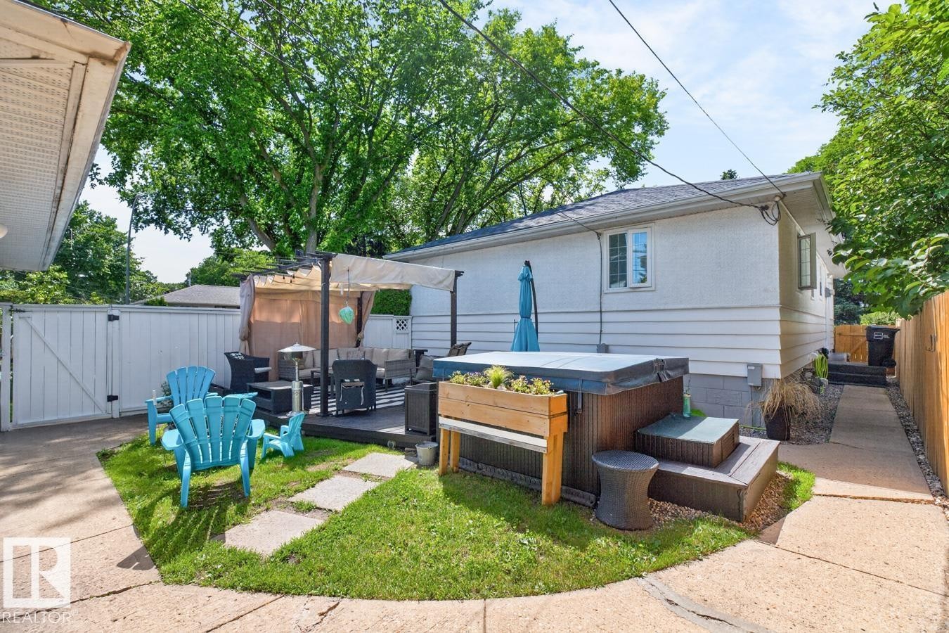 7724 97 Avenue Nw, Edmonton, AB - Outdoor With Deck Patio Veranda With Exterior