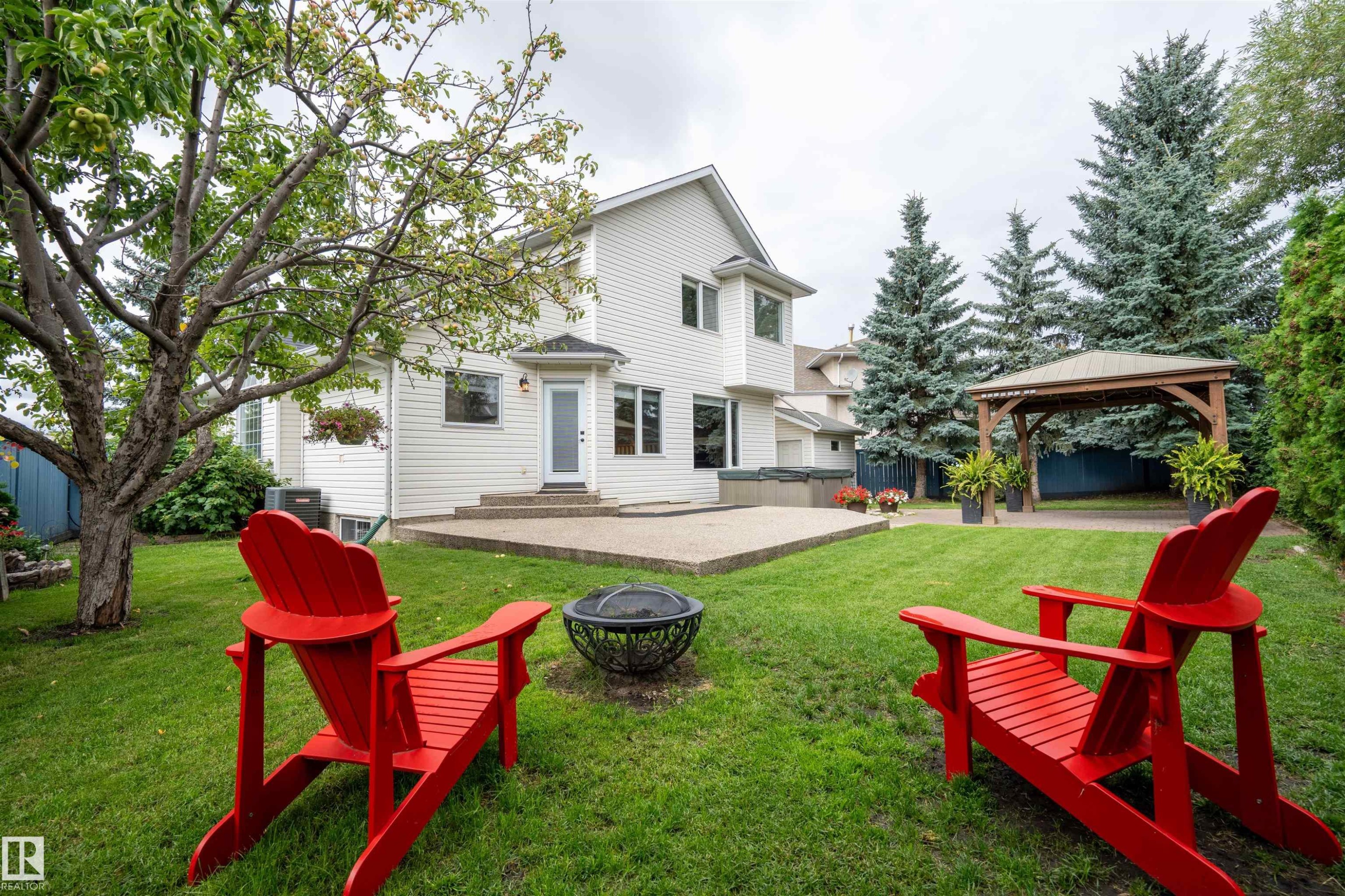 3811 44 Street Nw, Edmonton, AB - Outdoor