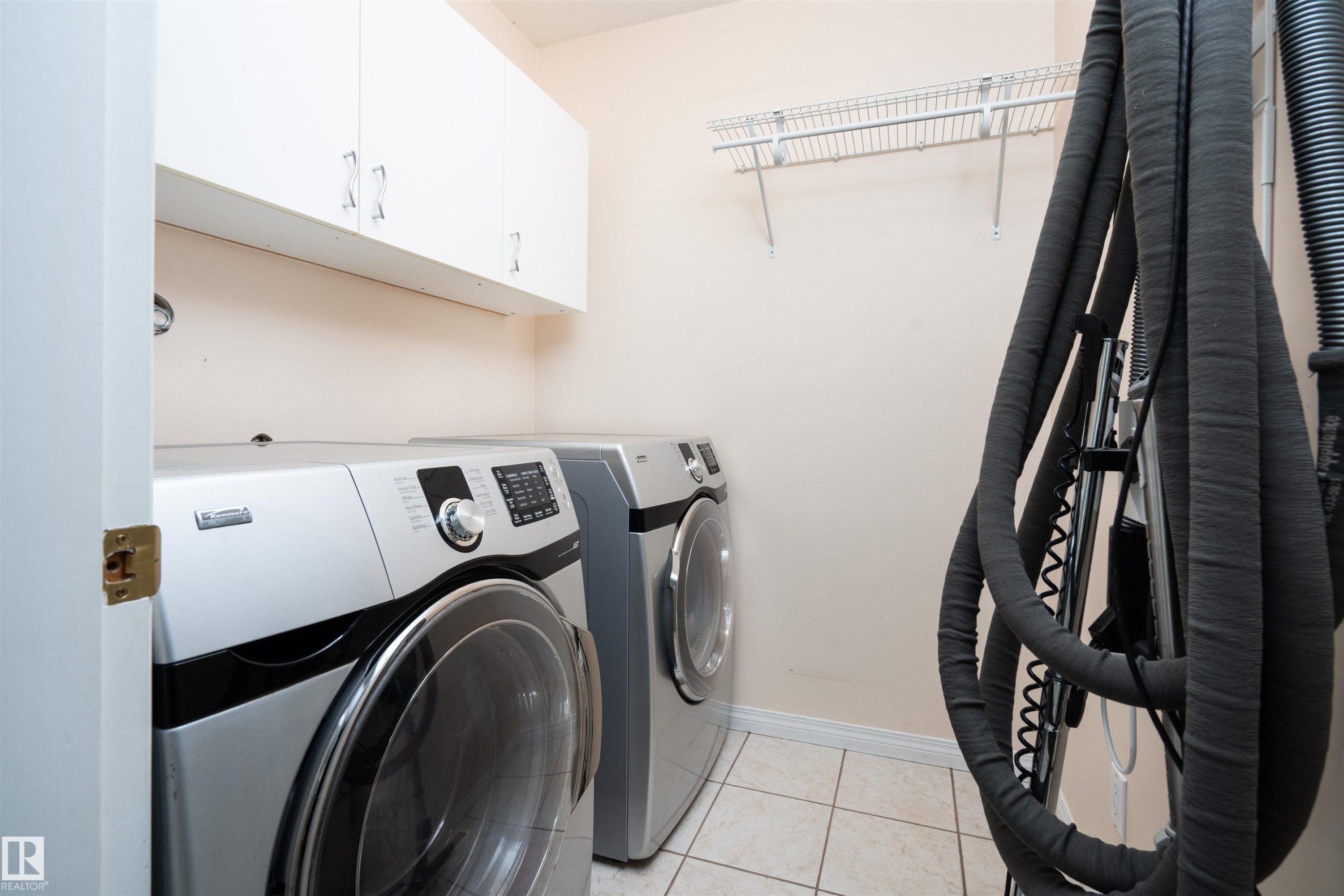 3811 44 Street Nw, Edmonton, AB - Indoor Photo Showing Laundry Room