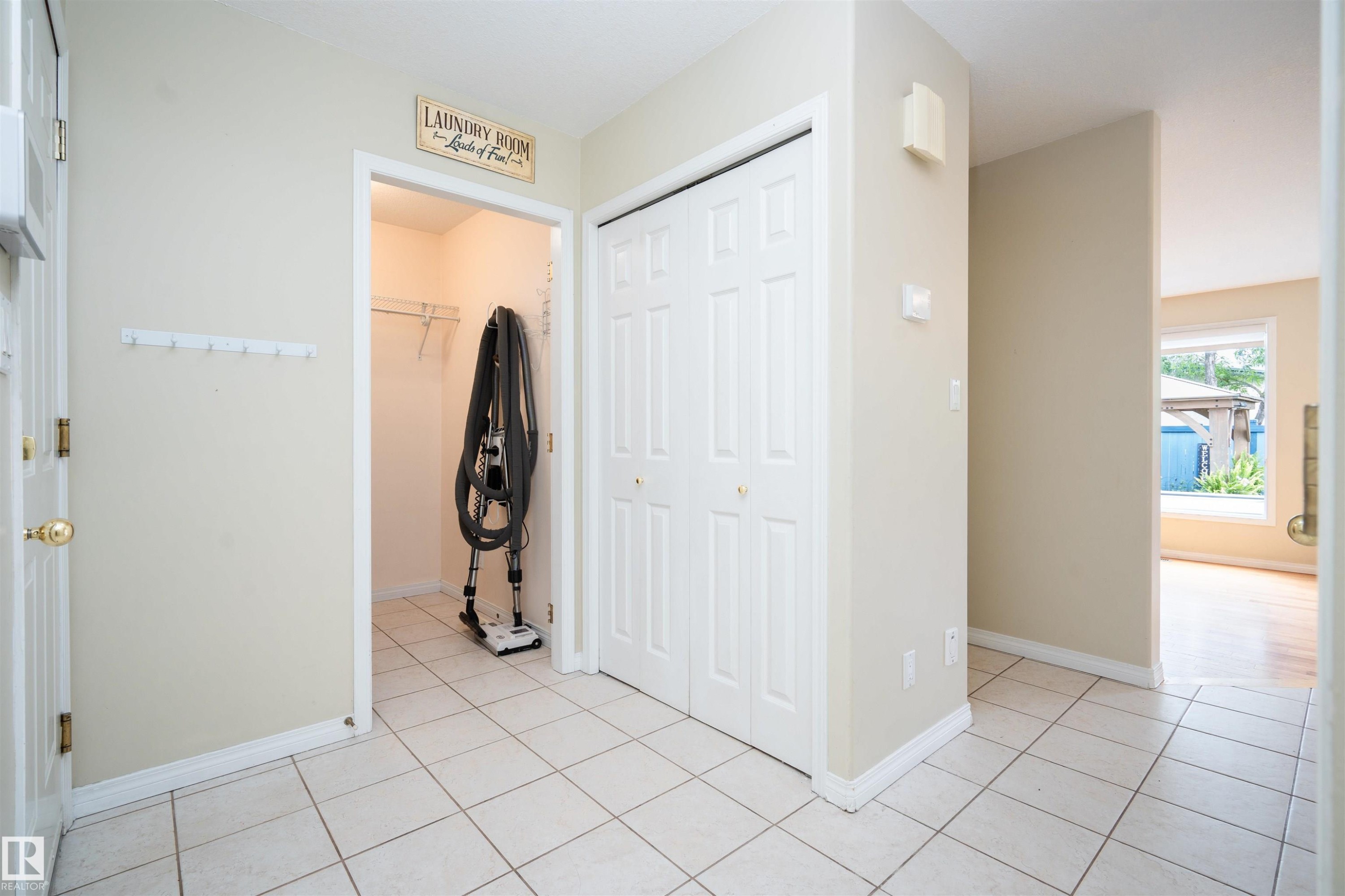 3811 44 Street Nw, Edmonton, AB - Indoor Photo Showing Other Room
