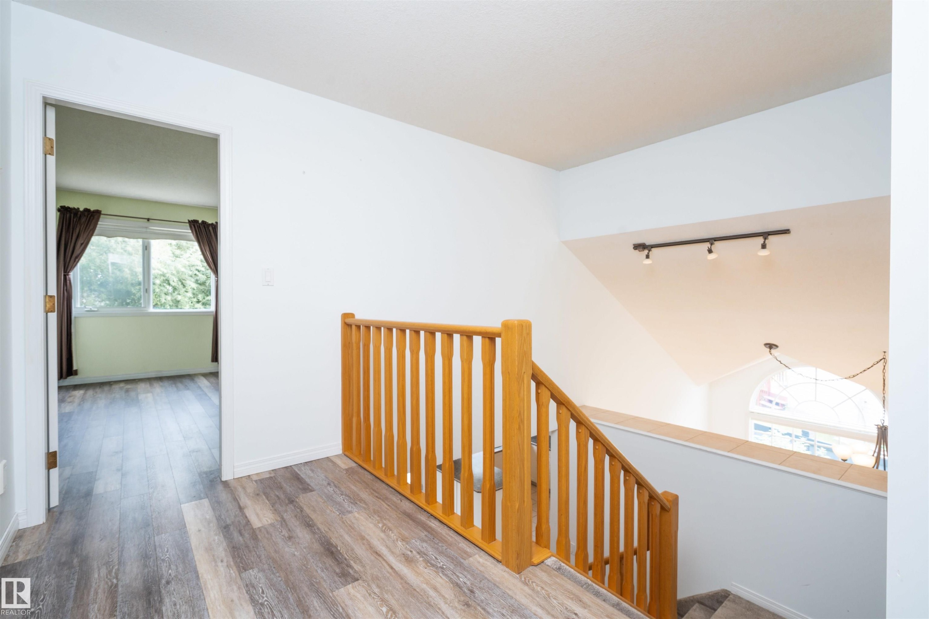 3811 44 Street Nw, Edmonton, AB - Indoor Photo Showing Other Room