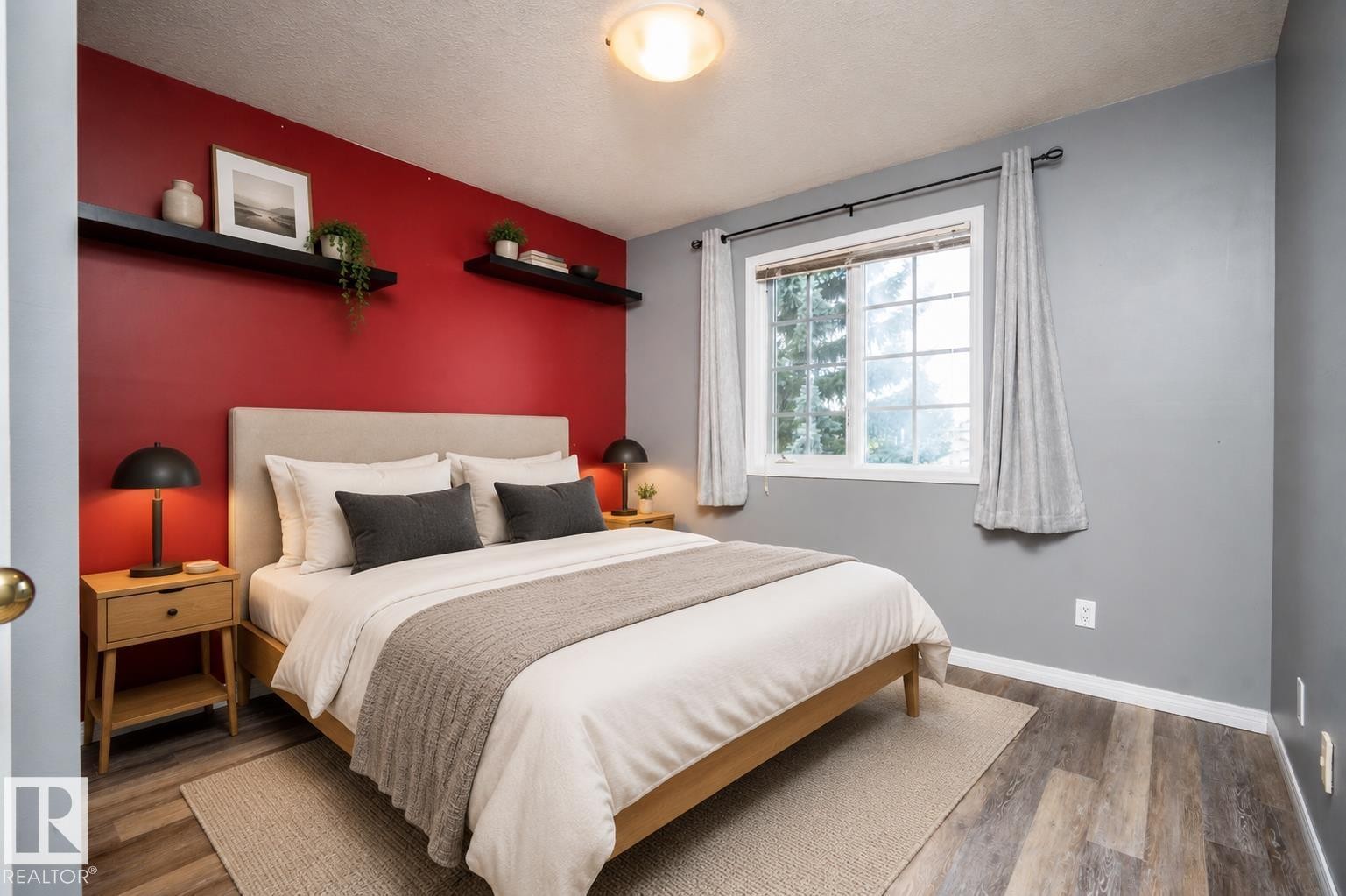 3811 44 Street Nw, Edmonton, AB - Indoor Photo Showing Bedroom