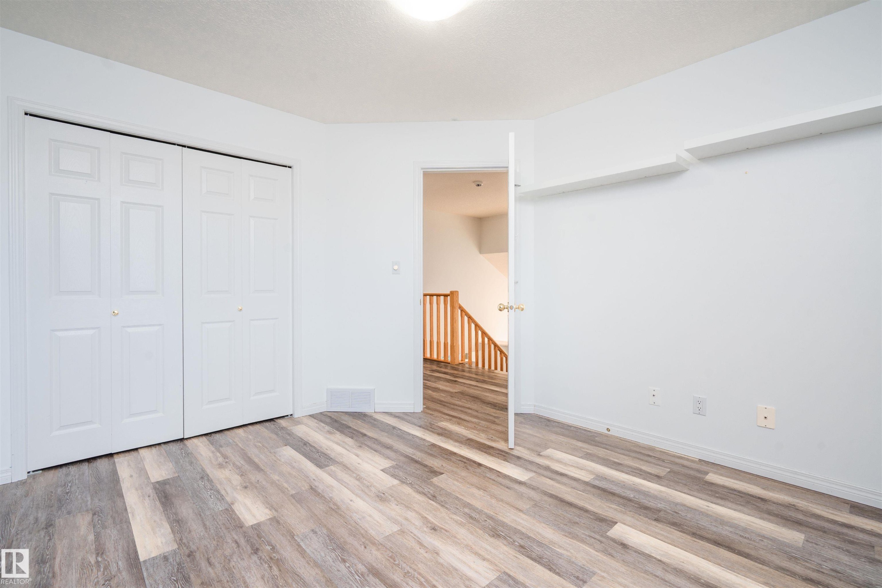 3811 44 Street Nw, Edmonton, AB - Indoor Photo Showing Other Room