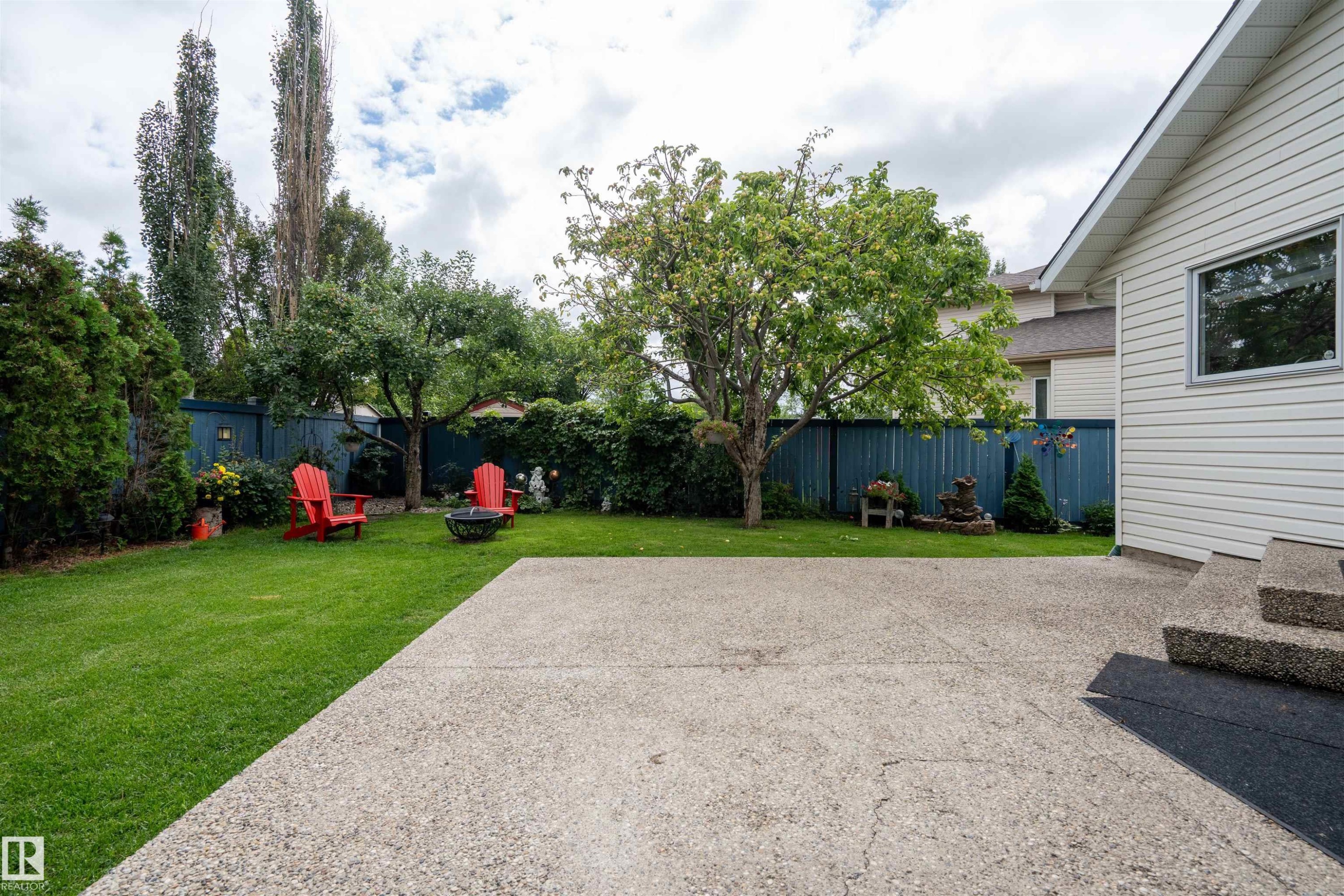 3811 44 Street Nw, Edmonton, AB - Outdoor
