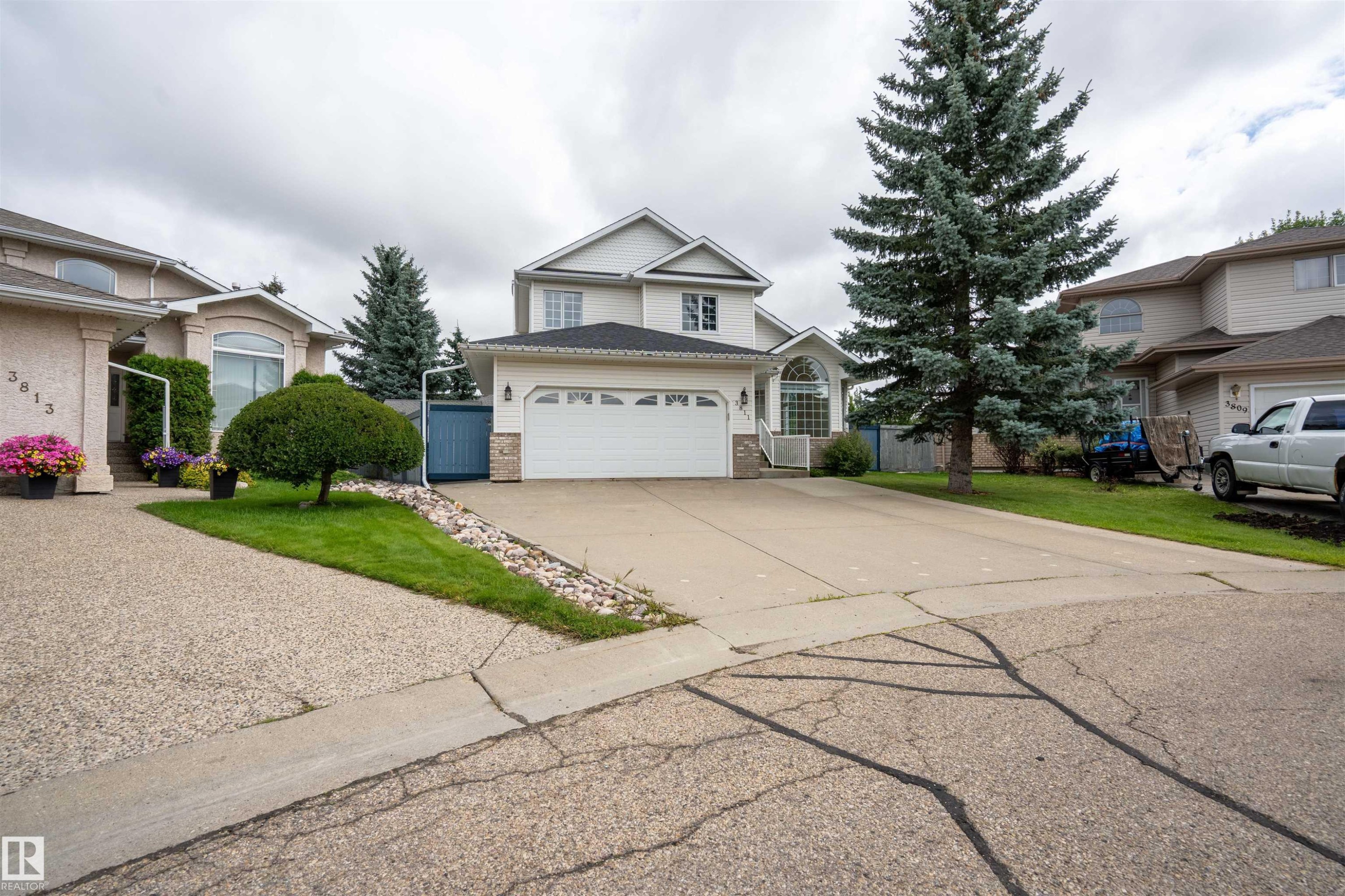 3811 44 Street Nw, Edmonton, AB - Outdoor With Facade