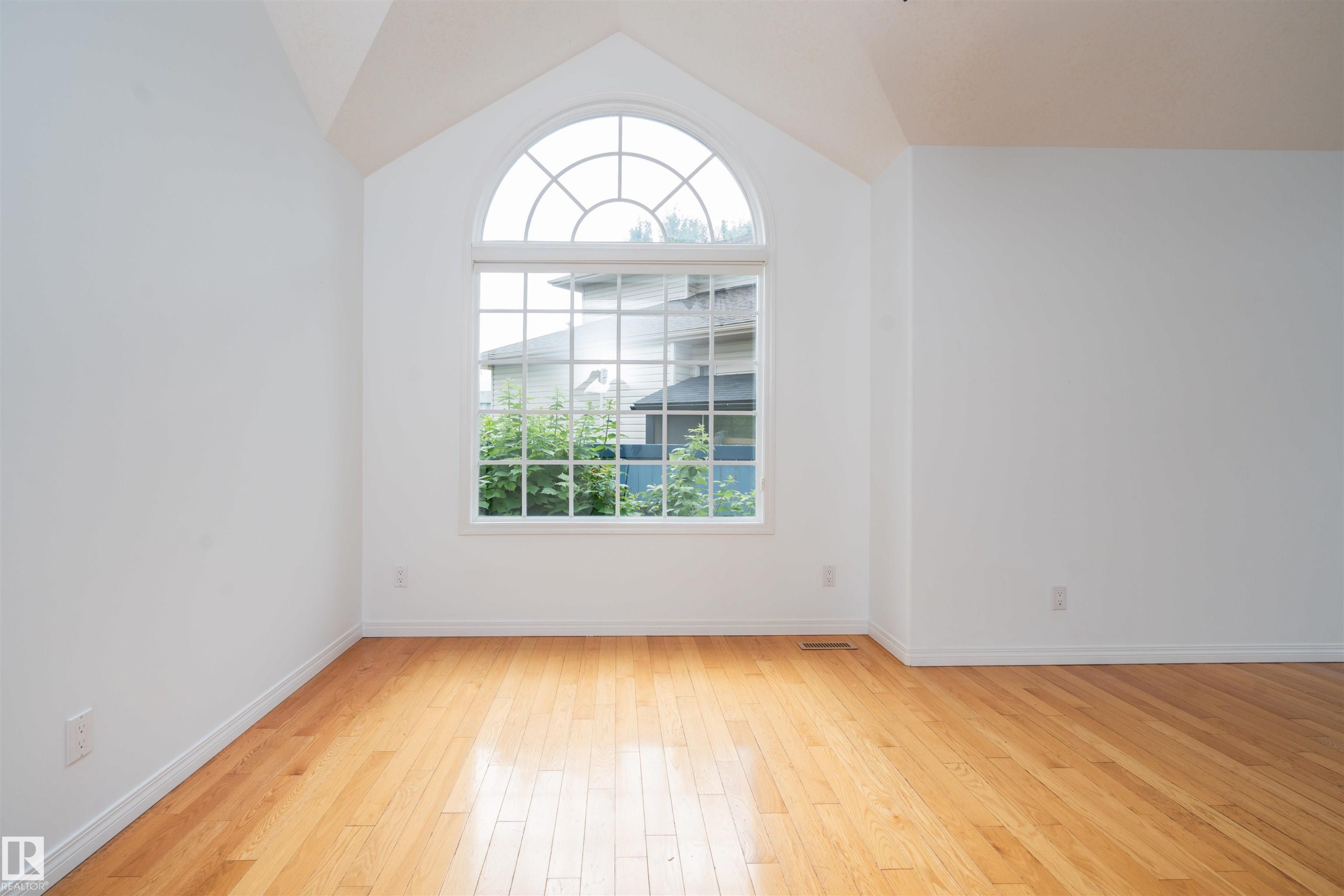 3811 44 Street Nw, Edmonton, AB - Indoor Photo Showing Other Room