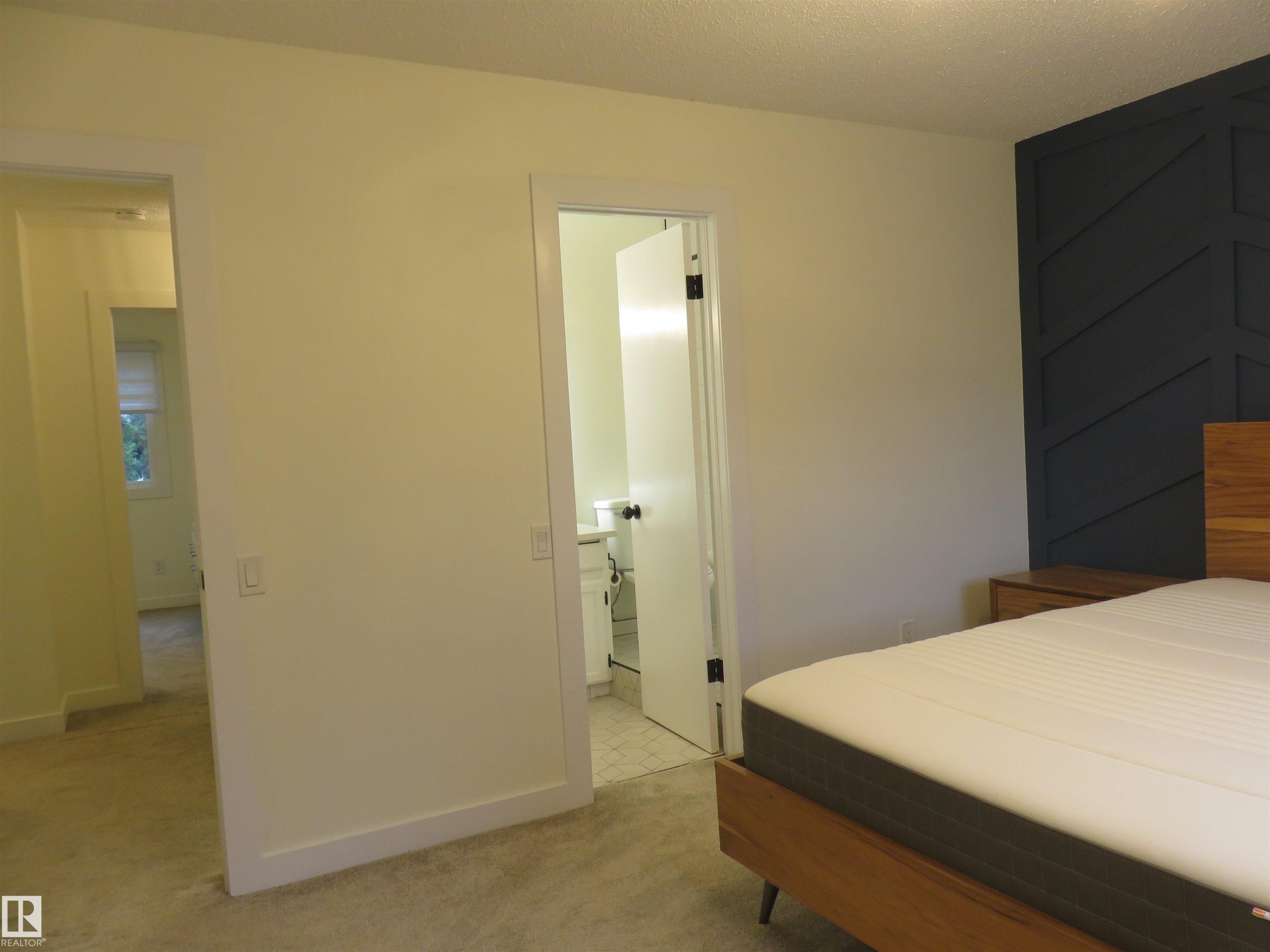 8065 178 Street Nw, Edmonton, AB - Indoor Photo Showing Bedroom