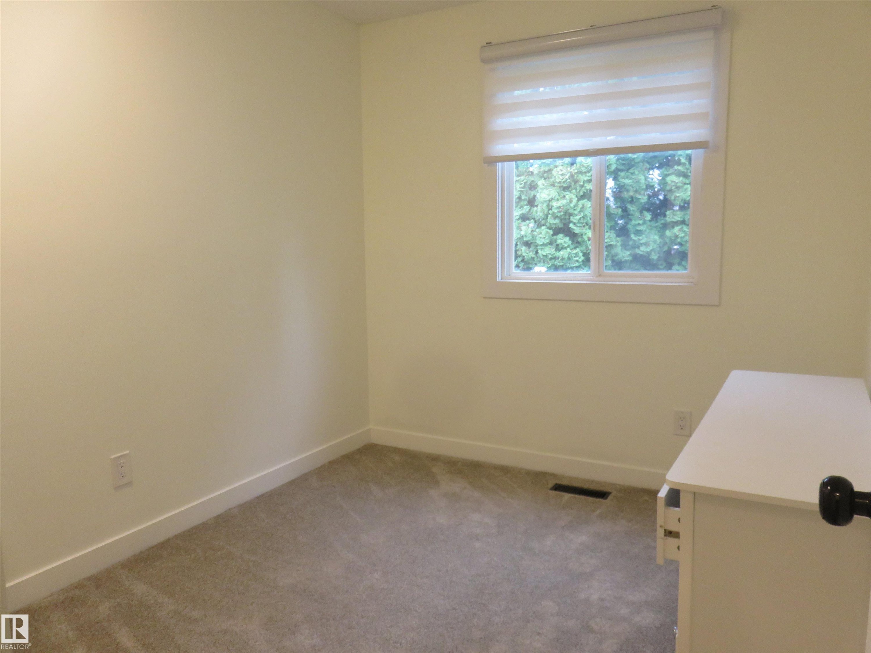 8065 178 Street Nw, Edmonton, AB - Indoor Photo Showing Other Room