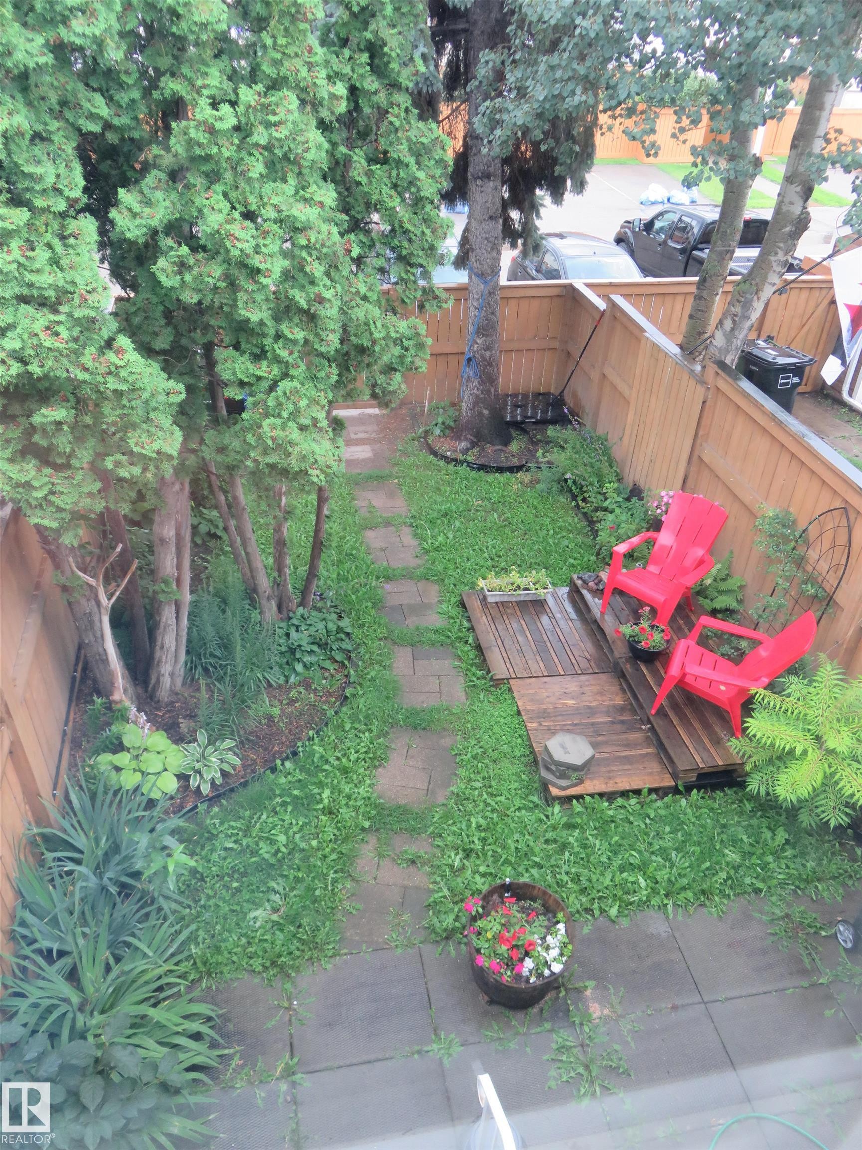 8065 178 Street Nw, Edmonton, AB - Outdoor