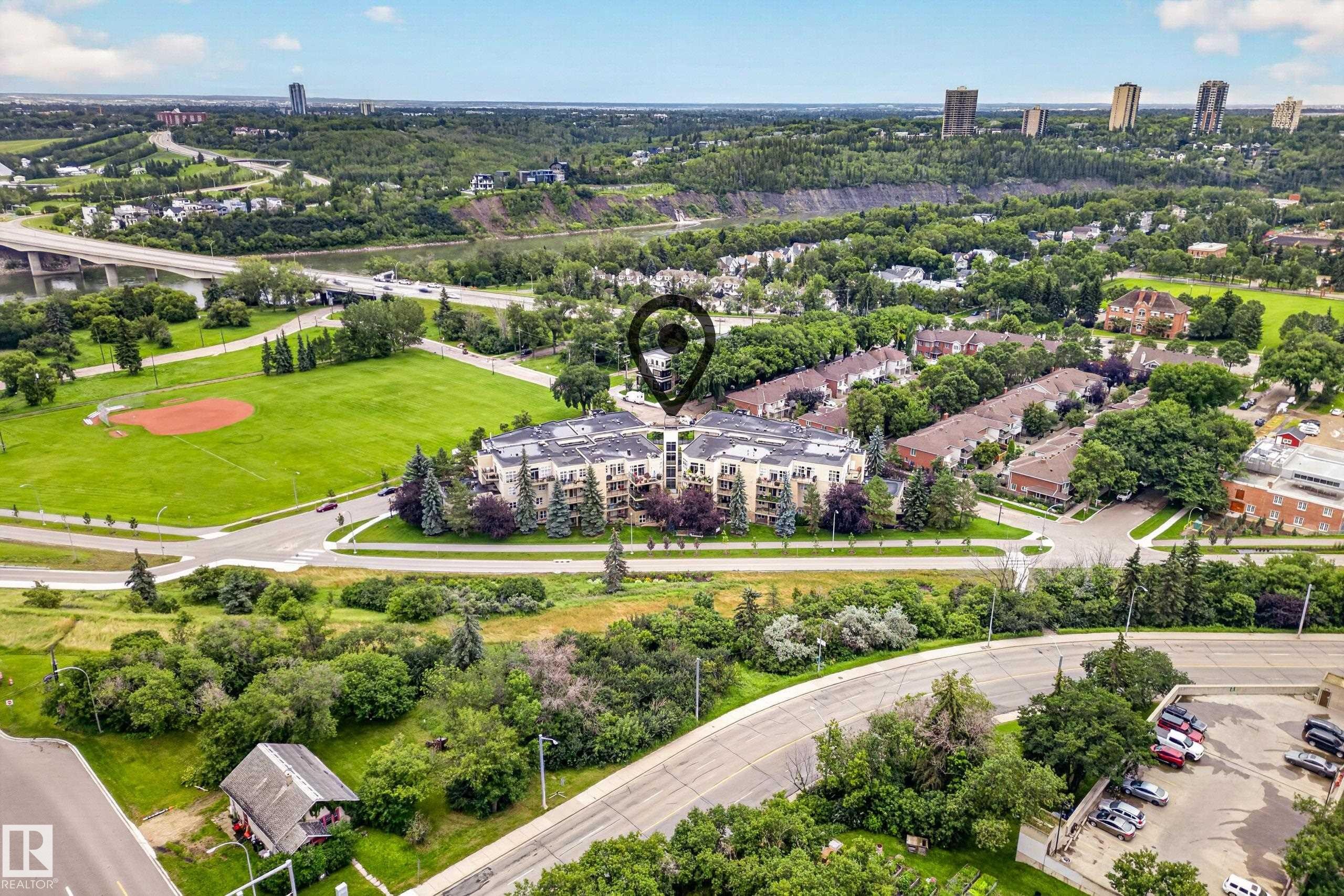 #304 9804 101 St Nw, Edmonton, AB - Outdoor With View