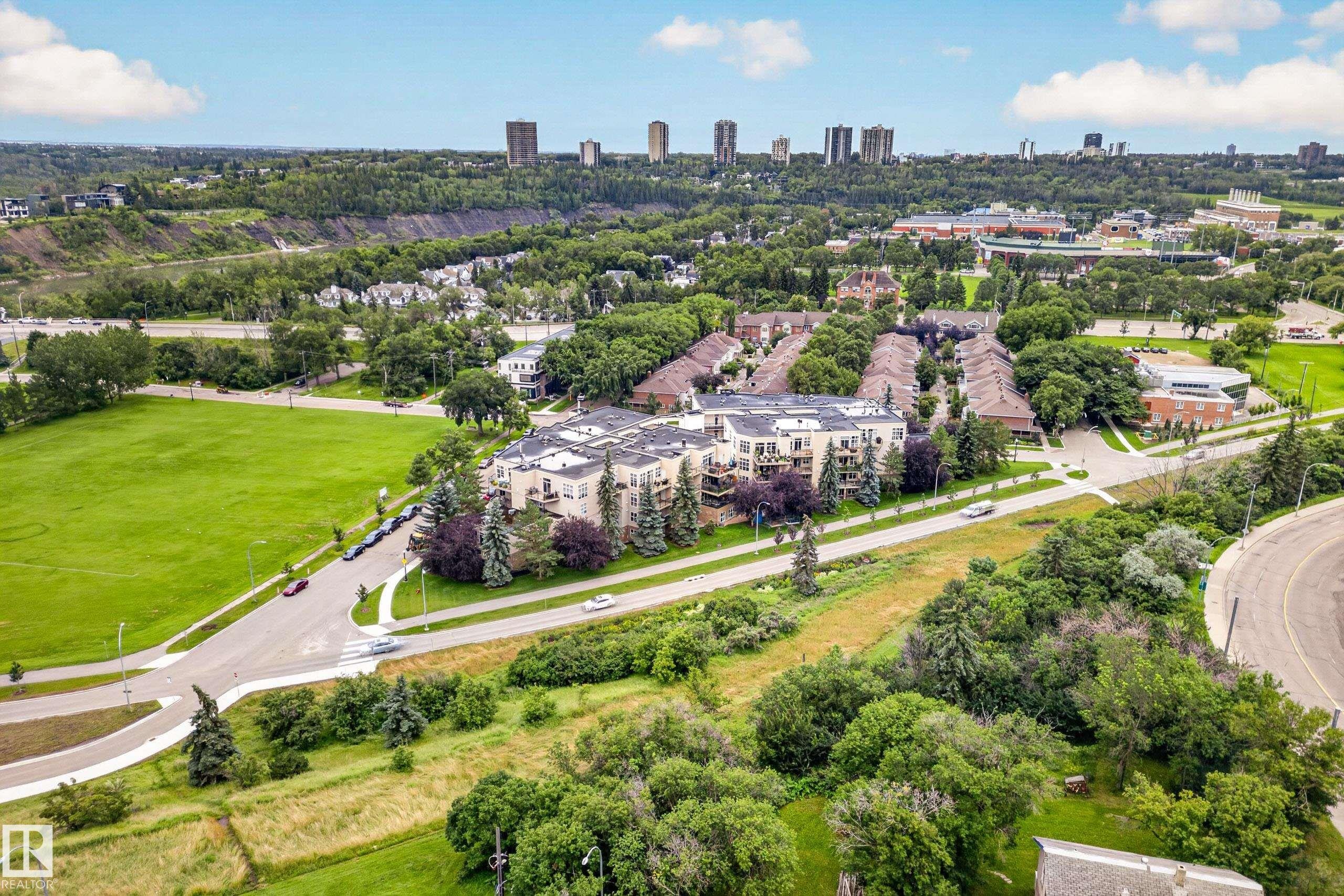 #304 9804 101 St Nw, Edmonton, AB - Outdoor With View