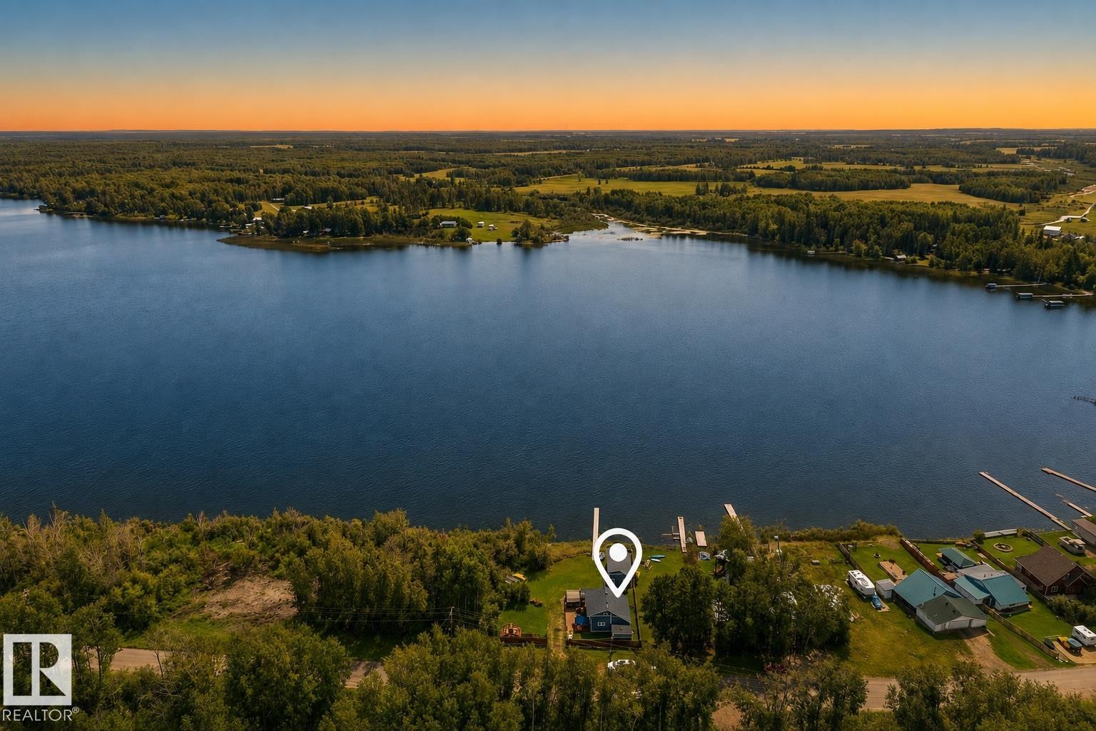 Waterfront property with direct lake access - 264 Beach Avenue, Rural Barrhead County, AB - Outdoor With Body Of Water With View