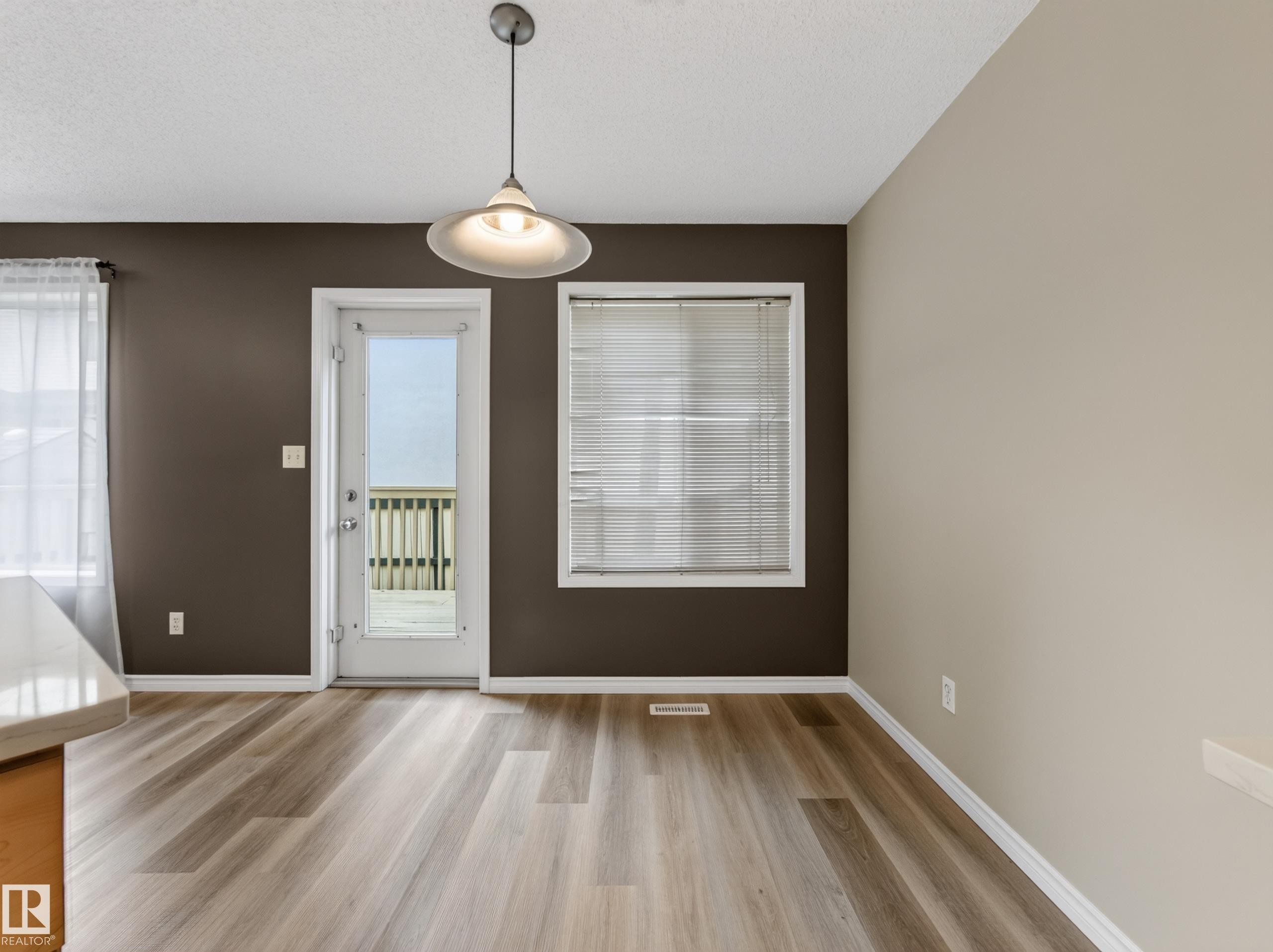 13003 101 Street Nw, Edmonton, AB - Indoor Photo Showing Other Room
