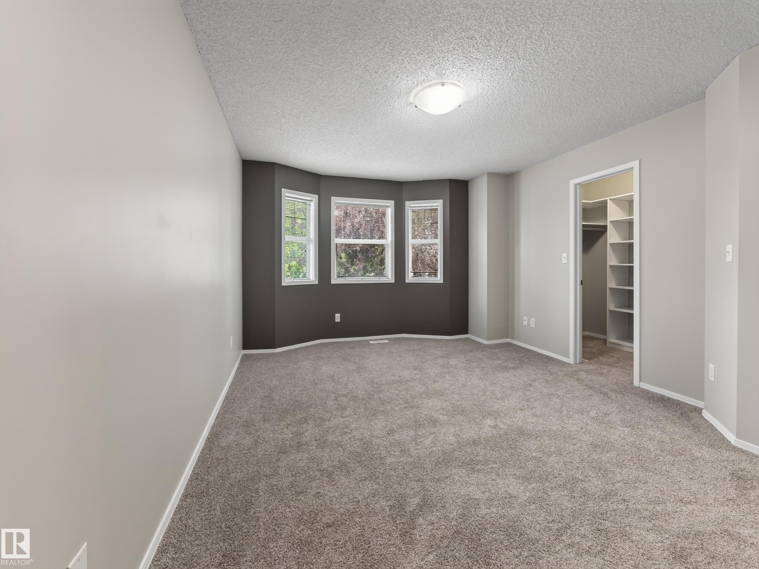 13003 101 Street Nw, Edmonton, AB - Indoor Photo Showing Other Room
