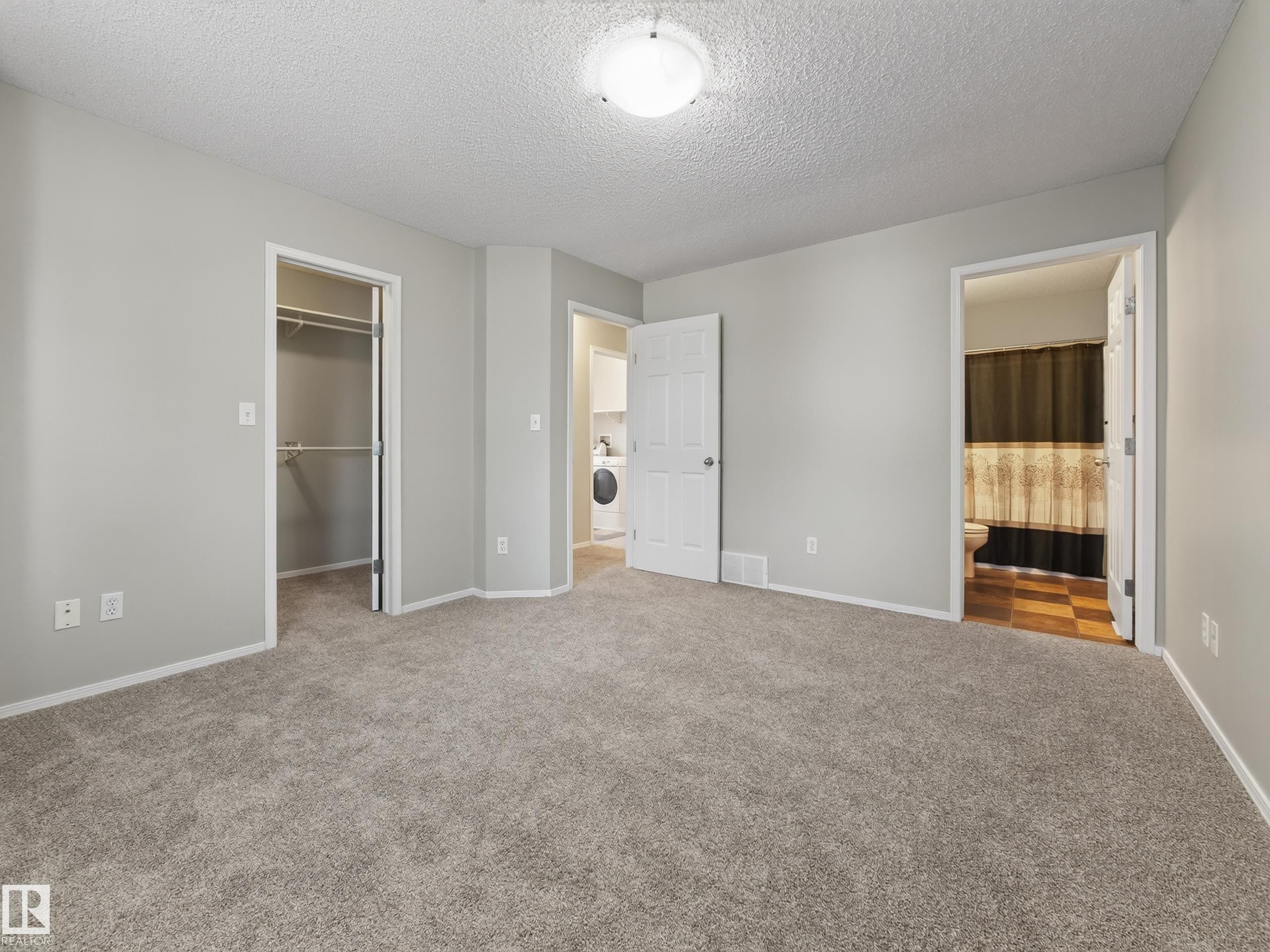 13003 101 Street Nw, Edmonton, AB - Indoor