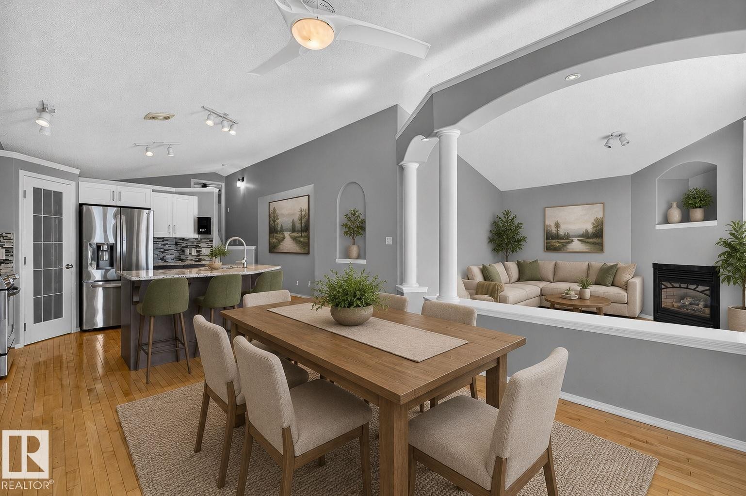 227 Wyman Lane Nw, Edmonton, AB - Indoor Photo Showing Dining Room