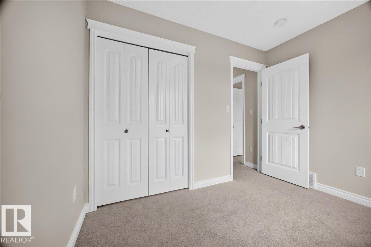 8305 Ellis Crescent Nw, Edmonton, AB - Indoor