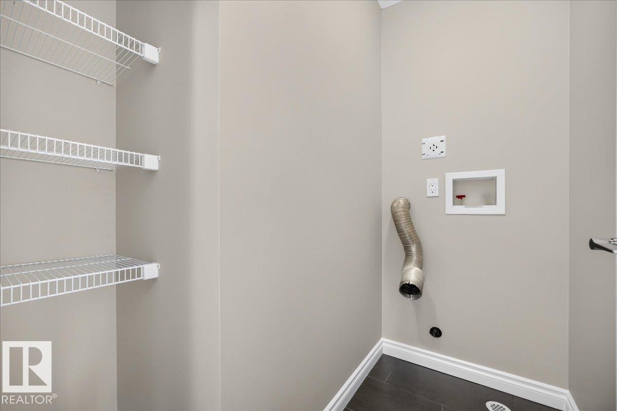 8305 Ellis Crescent Nw, Edmonton, AB - Indoor With Storage