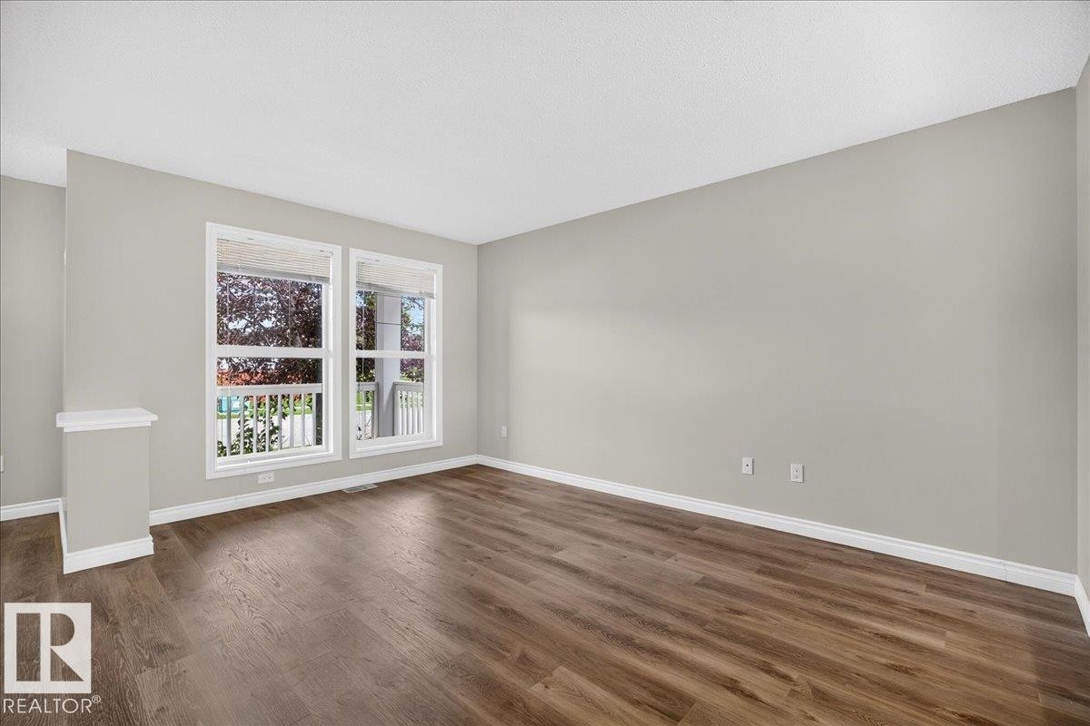 8305 Ellis Crescent Nw, Edmonton, AB - Indoor Photo Showing Other Room