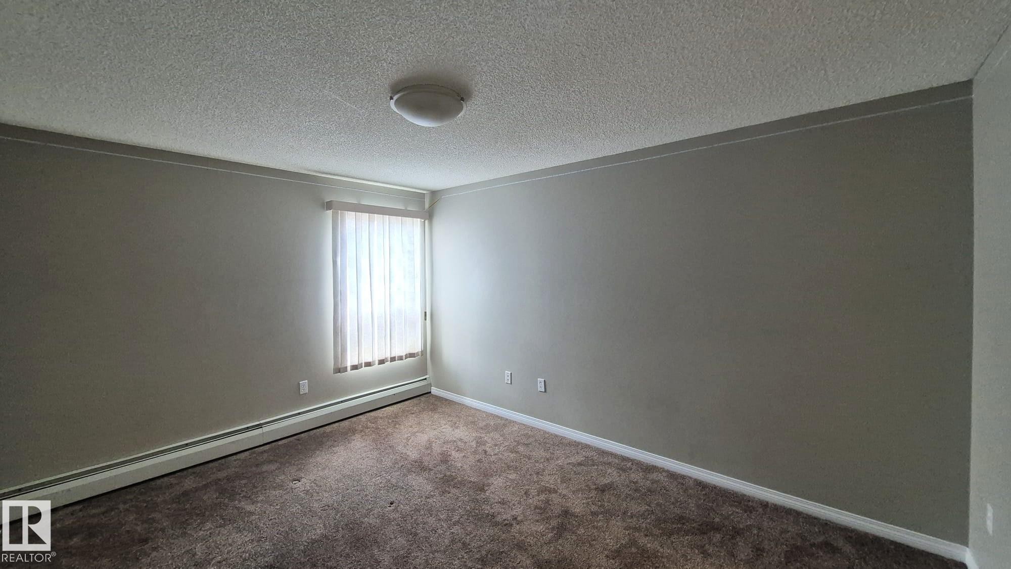 #422 151 Edwards Dr Sw, Edmonton, AB - Indoor Photo Showing Other Room