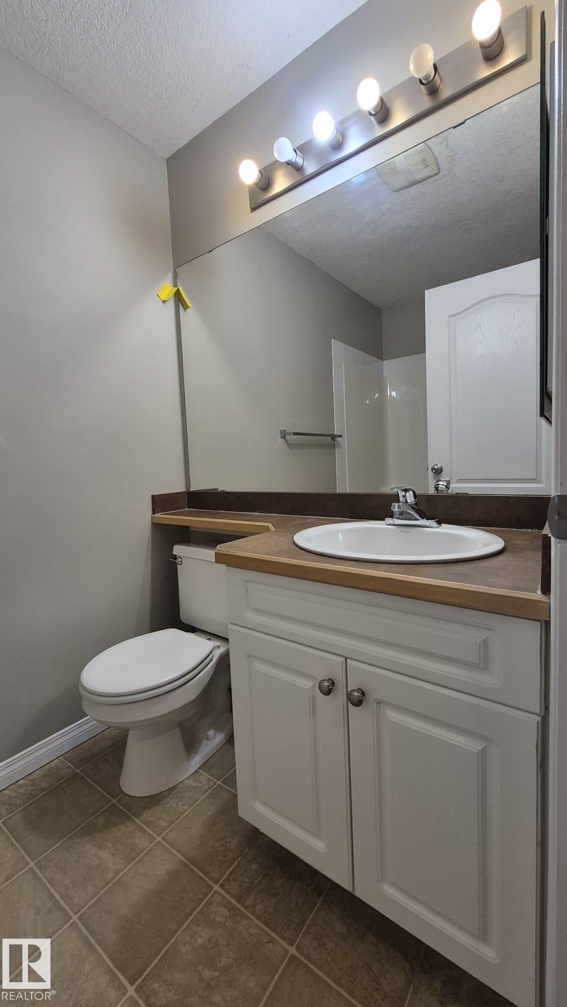 #422 151 Edwards Dr Sw, Edmonton, AB - Indoor Photo Showing Bathroom
