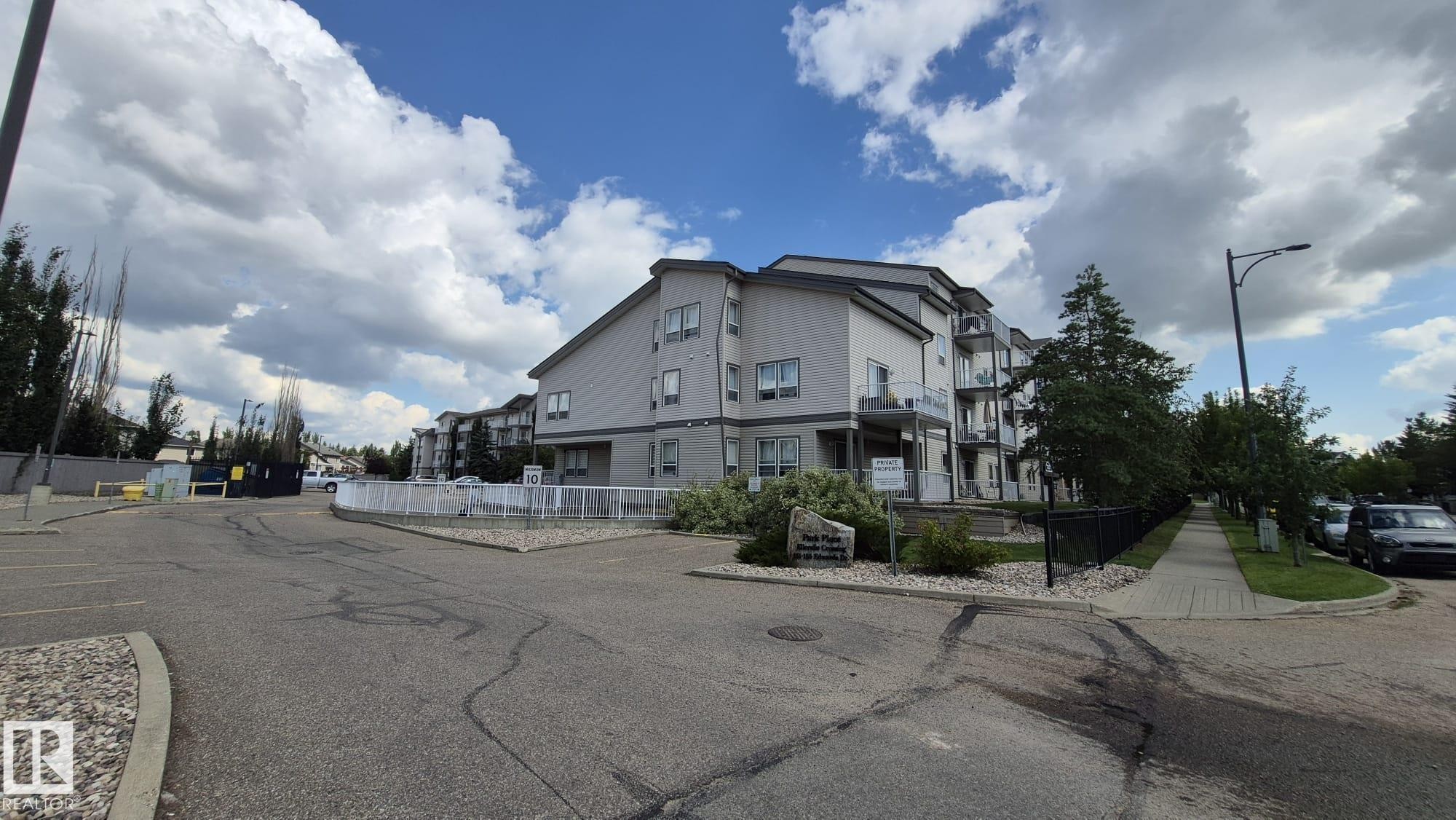 #422 151 Edwards Dr Sw, Edmonton, AB - Outdoor